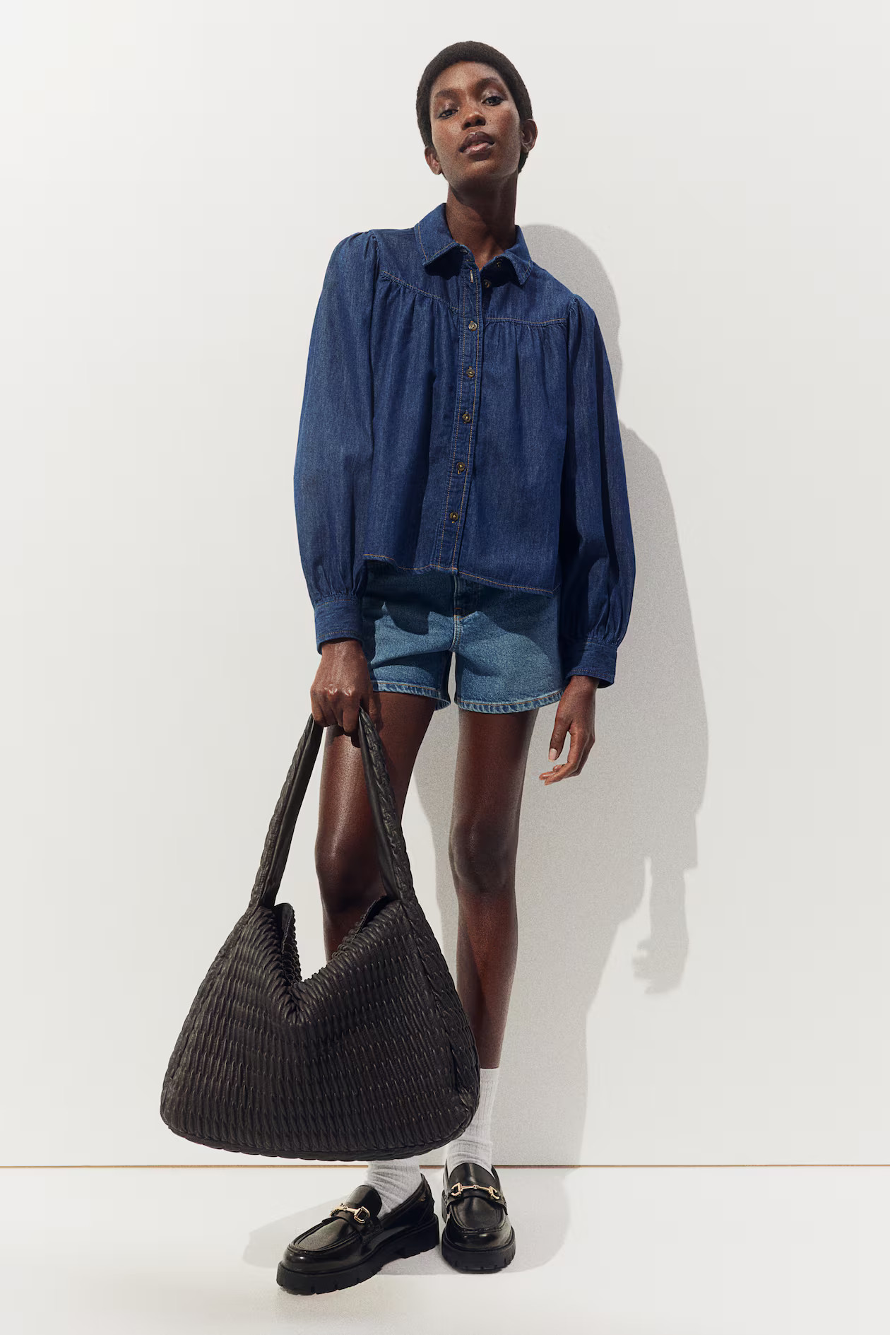 Denimbluse mit Puffärmeln | H&M (DE, AT, CH, NL, FI)