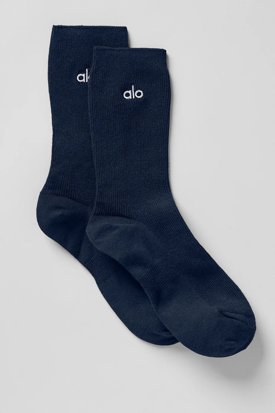 ALO | Half-Crew Understated Socks in Navy Blue, Size: Small | Alo Yoga (US)