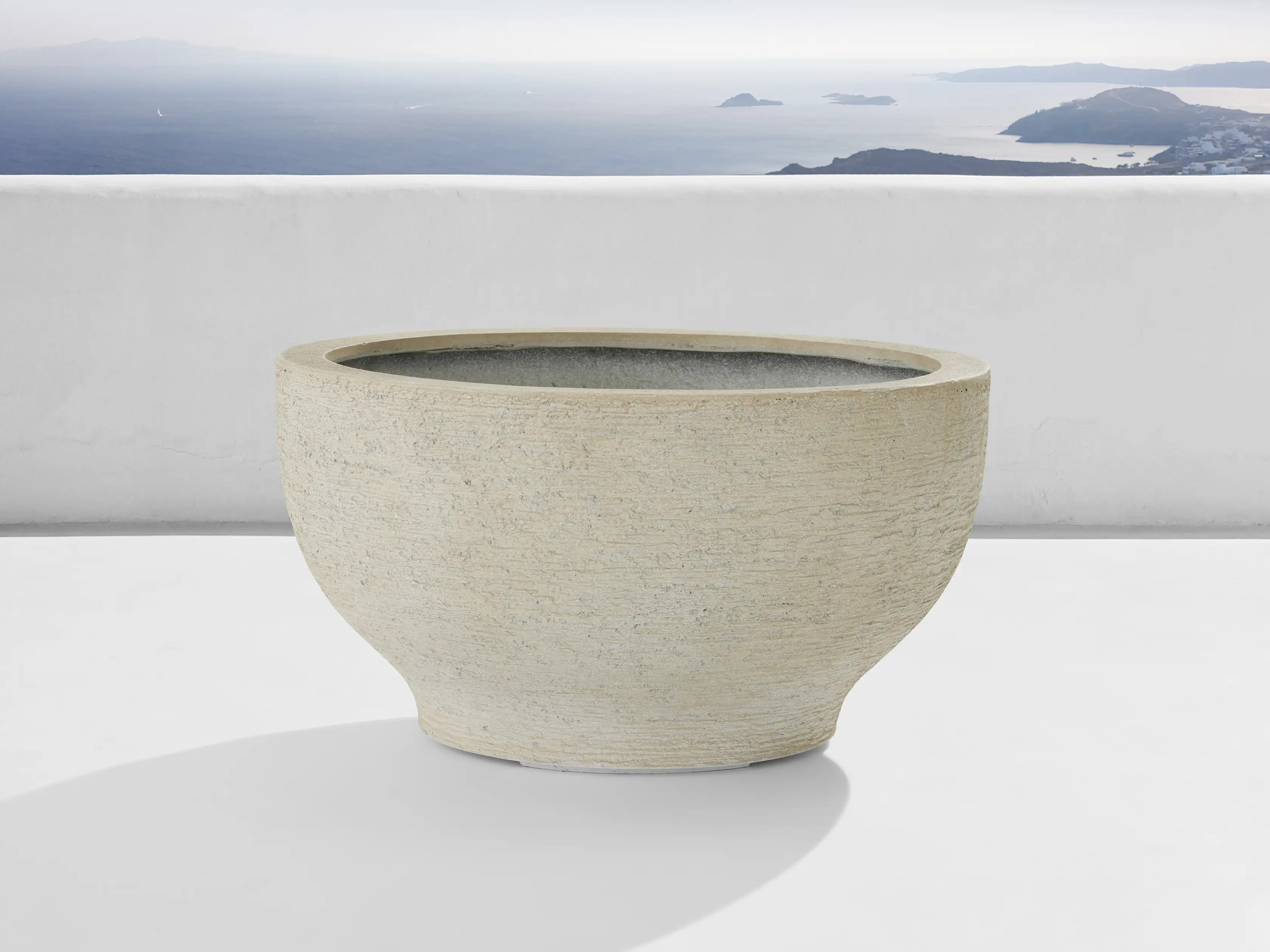 Como Outdoor Planter | Arhaus