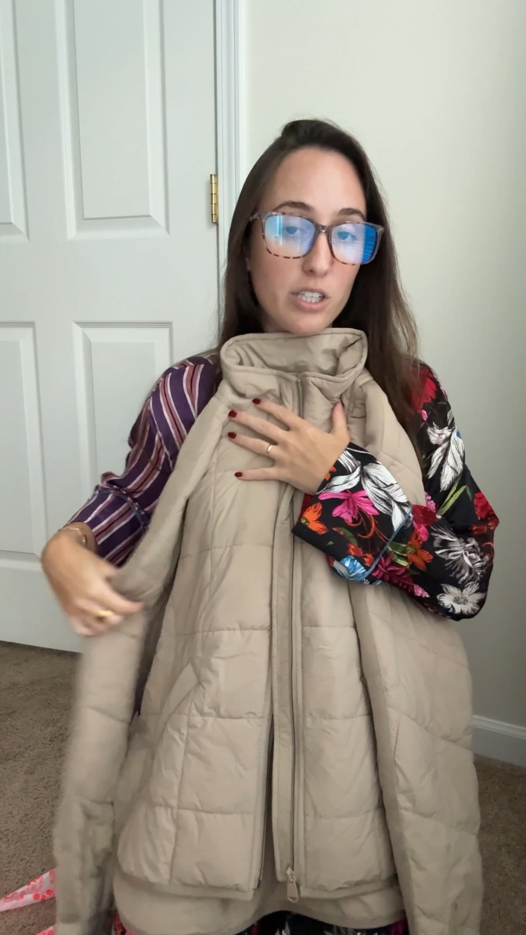 Birthday haul!! 
Ugg scuffette slippers 
Free people pippa puffer 
Anthropologie silk pajamas 
Kendra Scott necklaces  

#LTKVideo