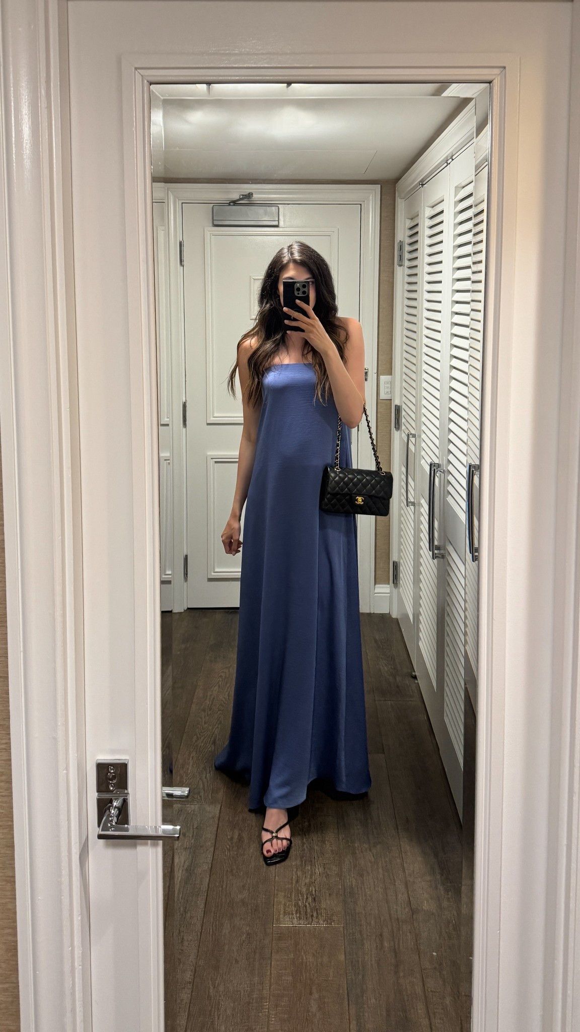 Tall maxi dress that is bump-friendly 🤰🏻 

Great for date night, a wedding guest dress, or a baby shower dress! 


#LTKWedding #LTKFindsUnder100 #LTKBump
