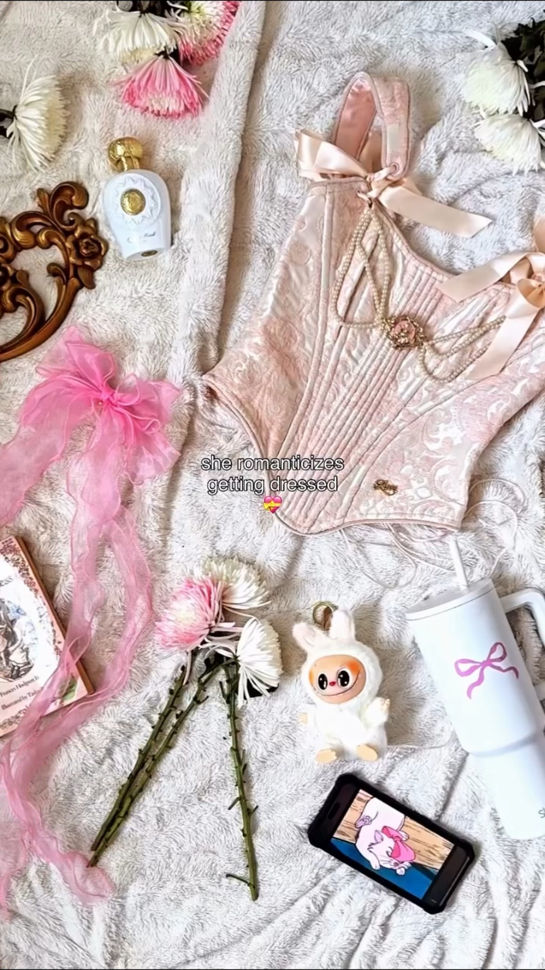 pretty things all day everyday 👑

code LUIZAPARRELLA to save @lacemadeofficial