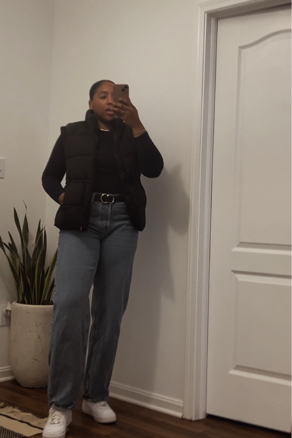 Easy thanksgiving outfit! I love these denim jeans from target paired with this puffer. Linked everything here! 

#LTKFindsUnder50 #LTKStyleTip #LTKHoliday