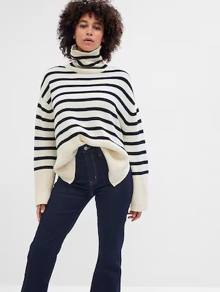 24/7 Split-Hem Turtleneck Sweater | Gap Factory