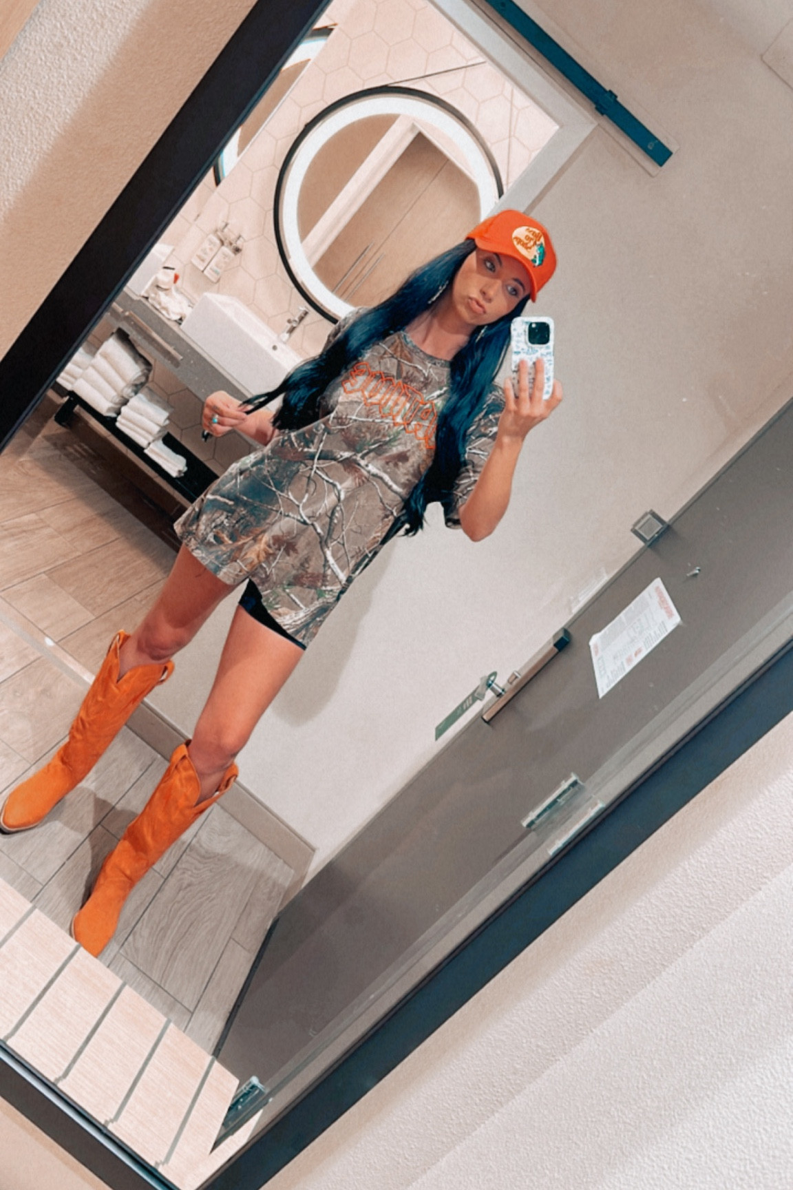 Native 🧡
code: RAVENSROUNDUP_ saves $$ on your order from Dingo!

#LTKTravel #LTKShoeCrush #LTKStyleTip