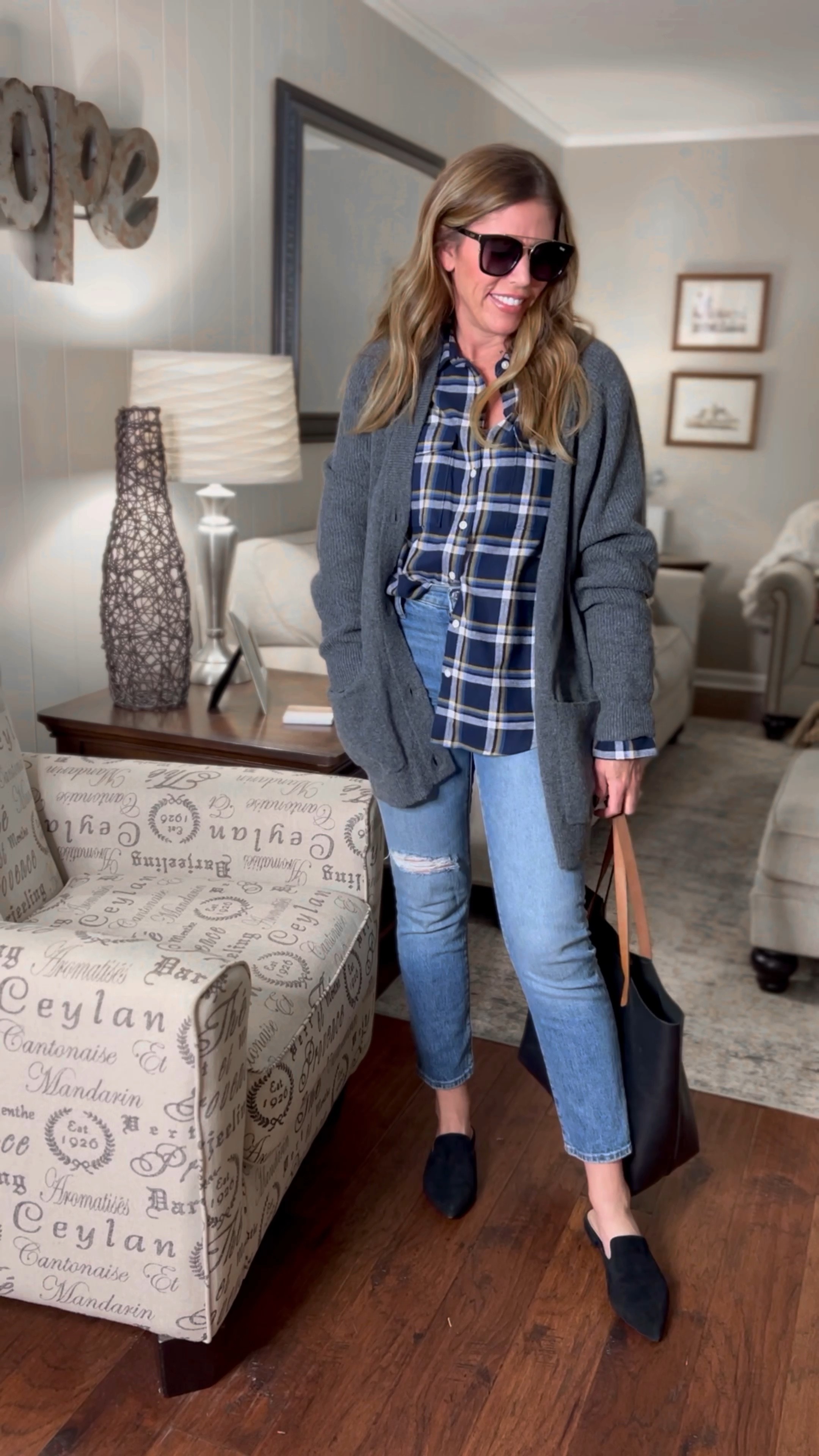 Fall Capsule: Basic Closet Staples for Fall
Four ways to style an oversized cardigan 

Using the pieces within the fall capsule, I’ve styled this cardigan four different ways from business casual to mom on the go!

Capsule wardrobe, casual style, fall fashion, Madewell, style, affordable style, cardigan style 



#LTKSeasonal #LTKunder100 #LTKstyletip