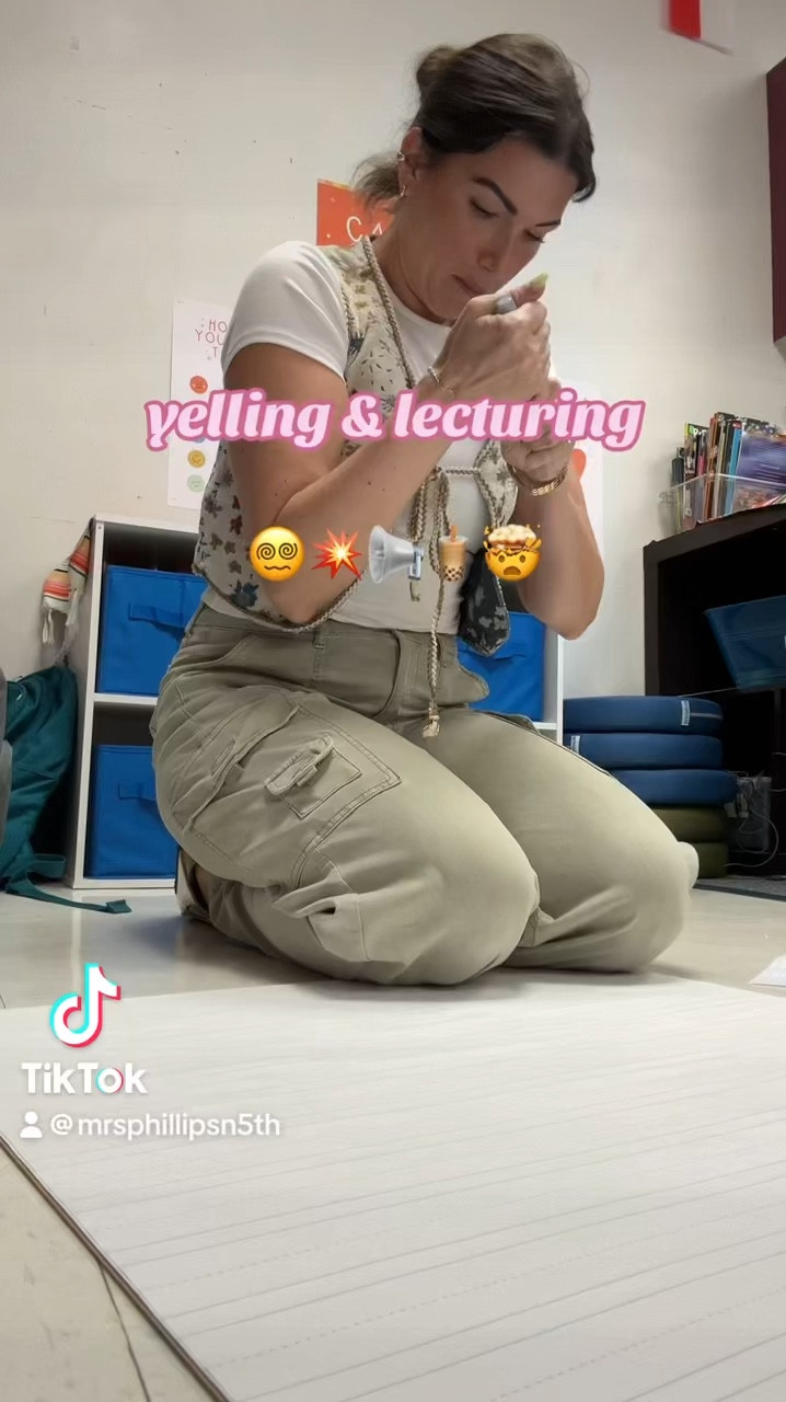 These cargos are a STAPLE for the classroom, over 50% off right now🏃🏻‍♀️💨
Wearing size medium in vest, could size up
Long length true to size in cargos 

#LTKSaleAlert #LTKWorkwear #LTKFindsUnder50