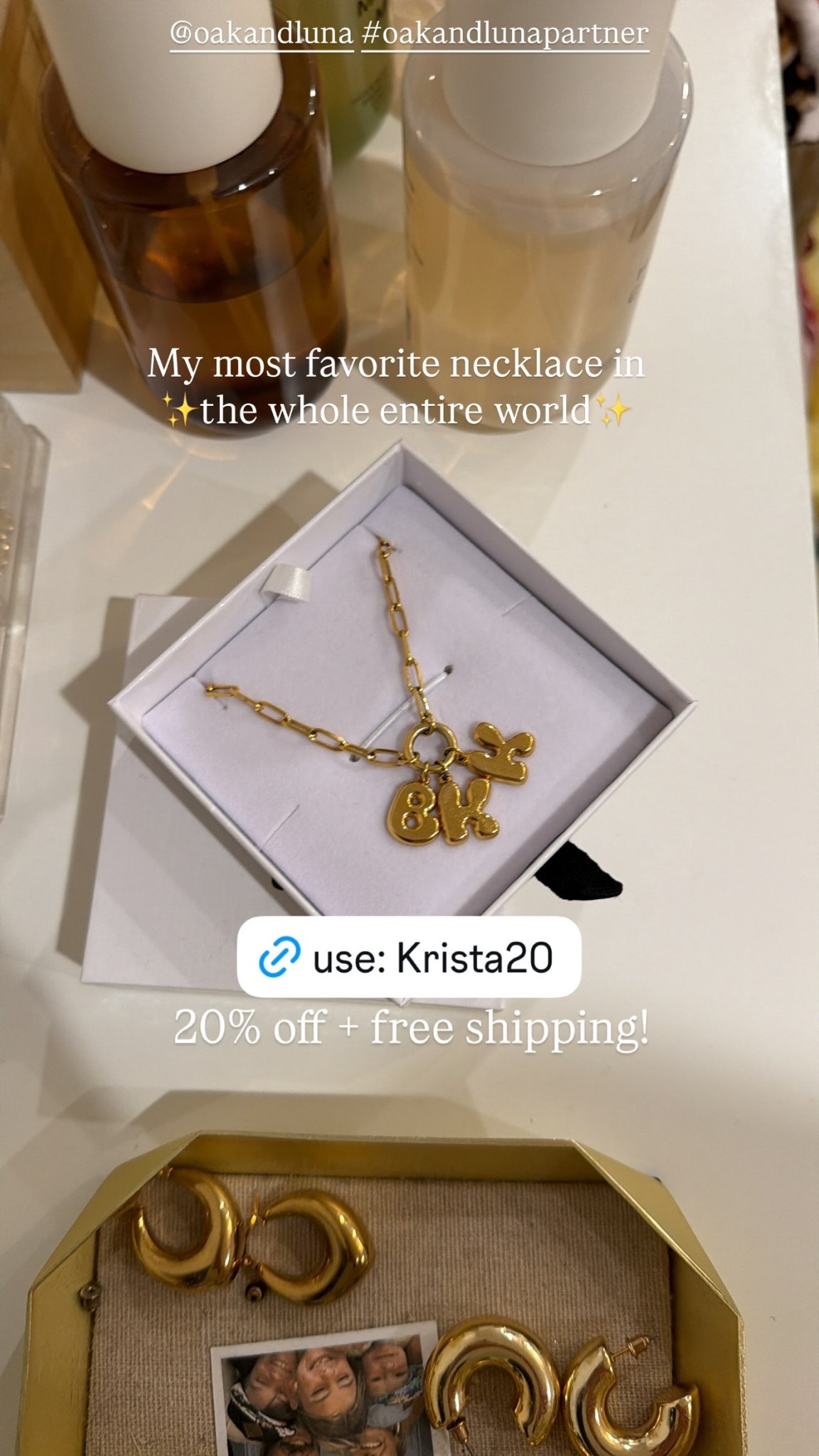 @humanz  @oakandluna #oakandlunapartner 20% off + free shipping! My most favorite necklace in ✨the whole entire world✨
