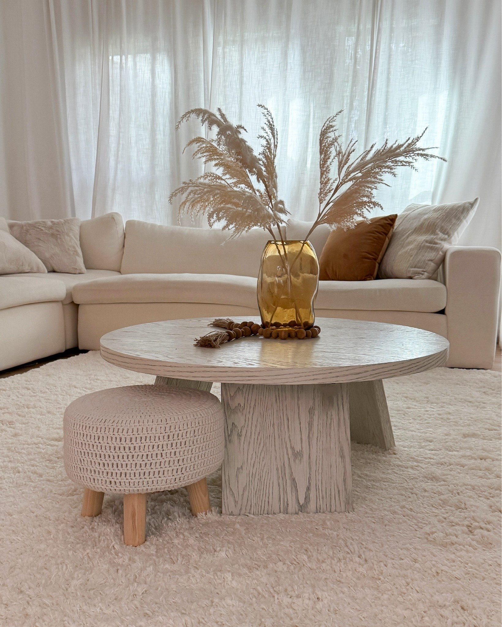 I love spaces that feel bright, cozy & peaceful without needing too much. Simple furniture, warm wood tones and soft textures always make a home feel more relaxing and inviting to me 🤍

La decoración neutral siempre será mi favorita ✨
Espacios clean, cozy y tonos cálidos que hacen la casa sentirse más tranquila y súper linda 🤎

Follow me on Instagram and YouTube
@kirasfashionfinds

#LTKHome #LTKvlog