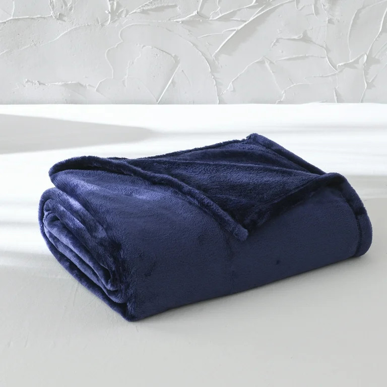 Mainstays Super Soft Plush Blanket, Dark Blue, Full/Queen, Adult/Teen | Walmart (US)