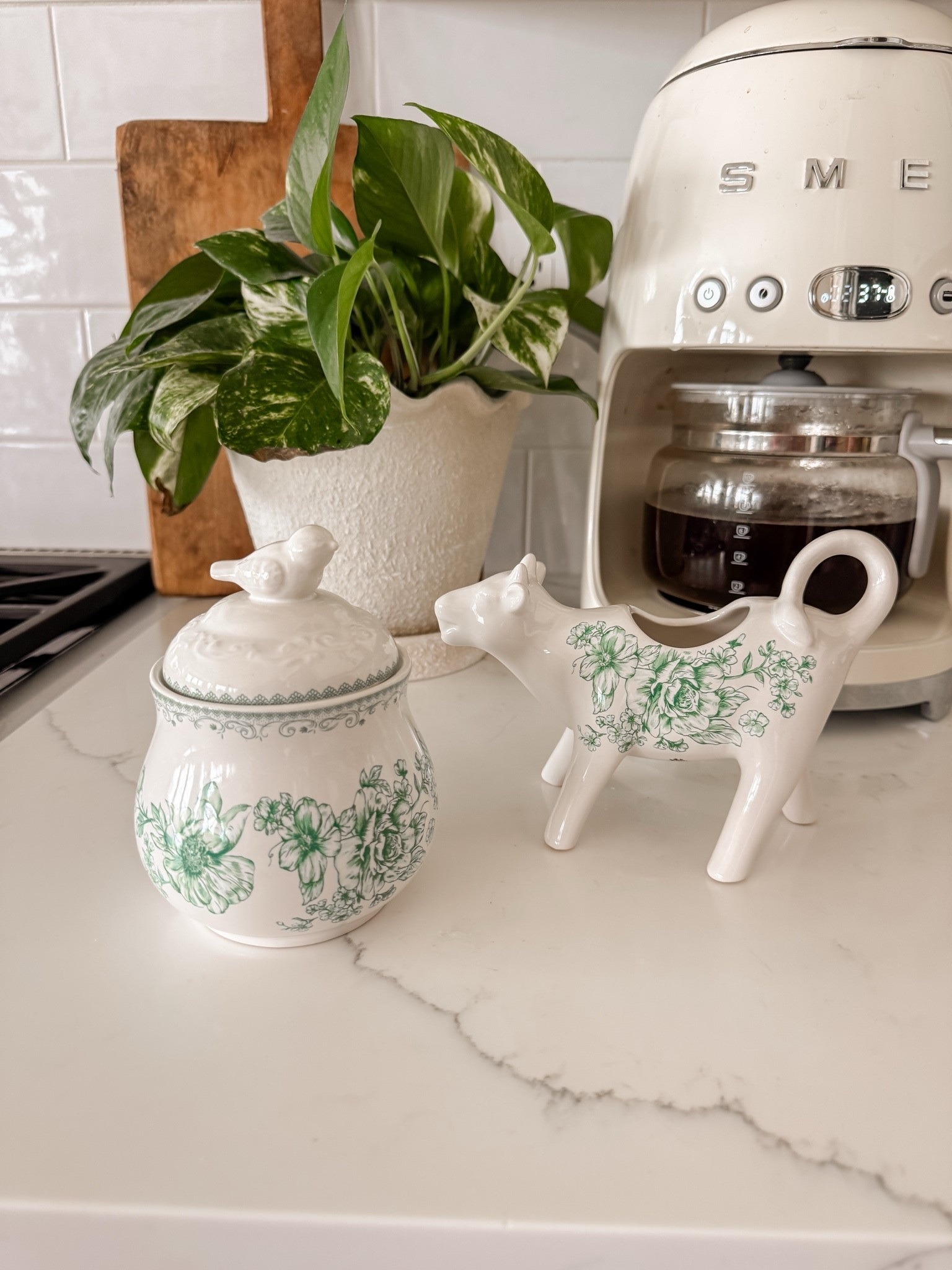 New pioneer woman cream and sugar set from Walmart!!

#LTKHome #LTKSaleAlert