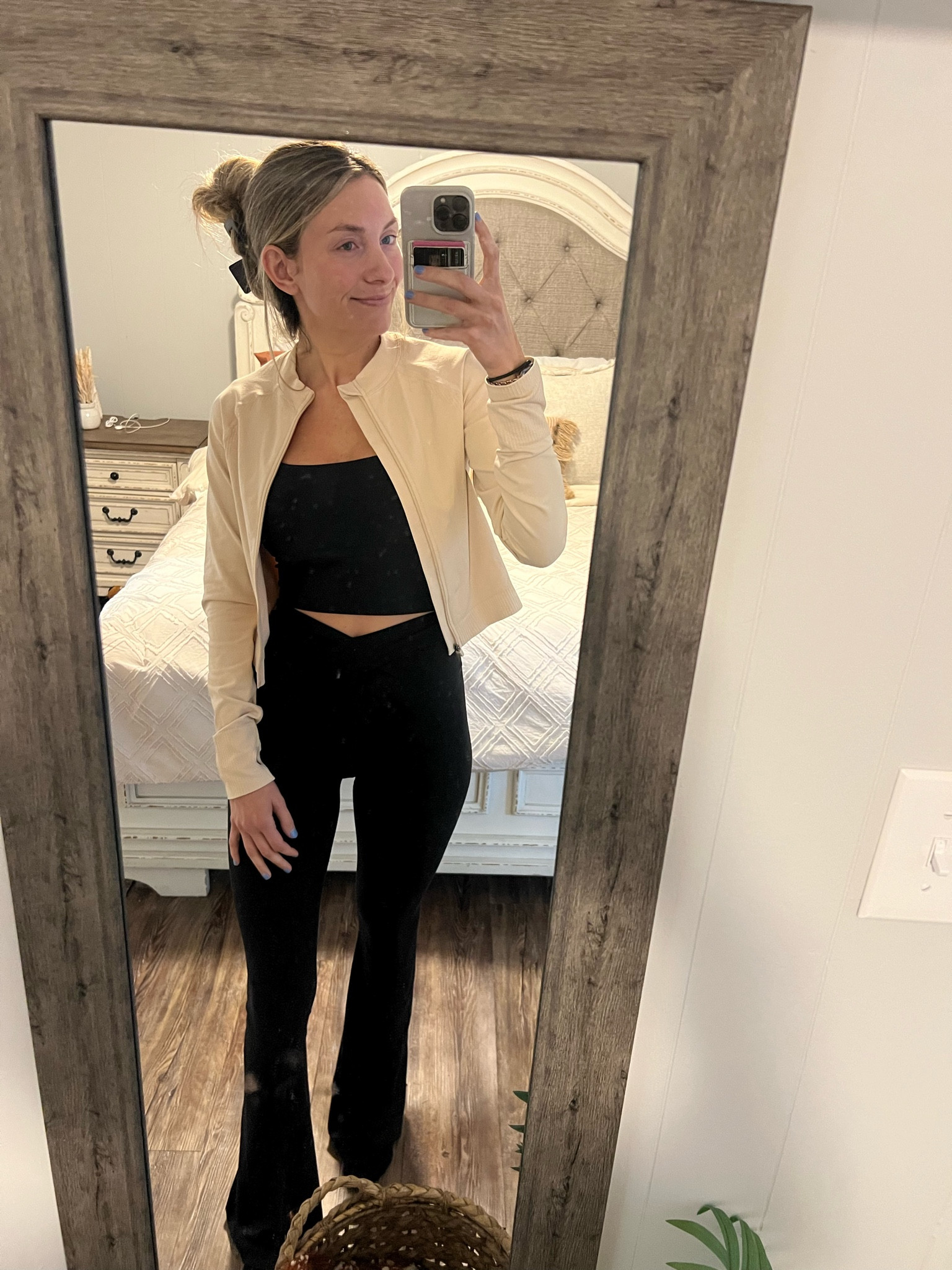 My favorite Aerie workout top and bottoms are on sale!!

#LTKGiftGuide #LTKFitness #LTKHoliday