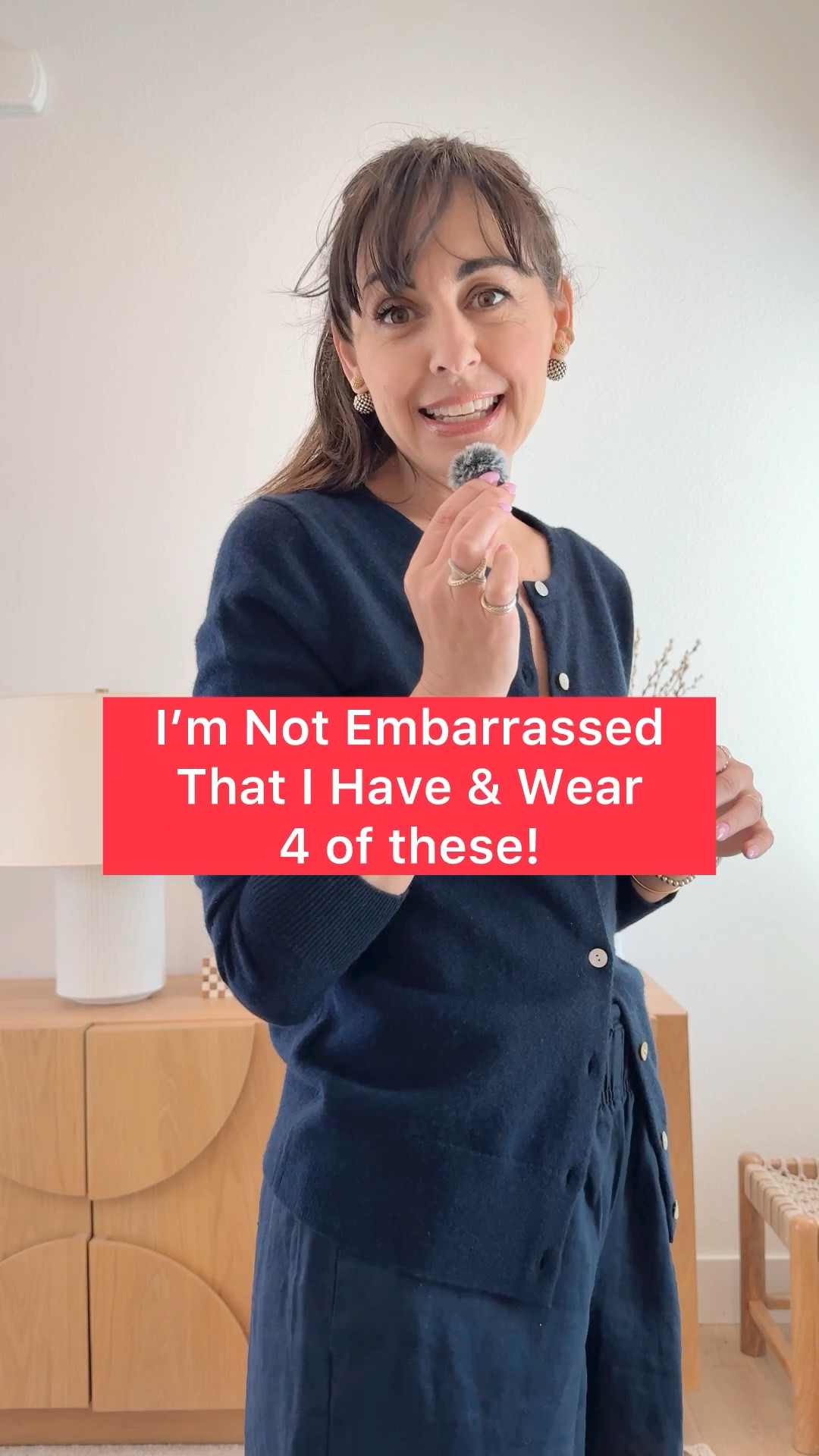 I’m not ashamed to admit I own this classic Mongolian Cashmere Cardigan Sweater from @Quince in four colors, and for less than $80 I’d buy more! They are so easy to style. I use them to finish an outfit, or build one!



#QuncePartner @onequince @Shop.LTK #liketkit

I 