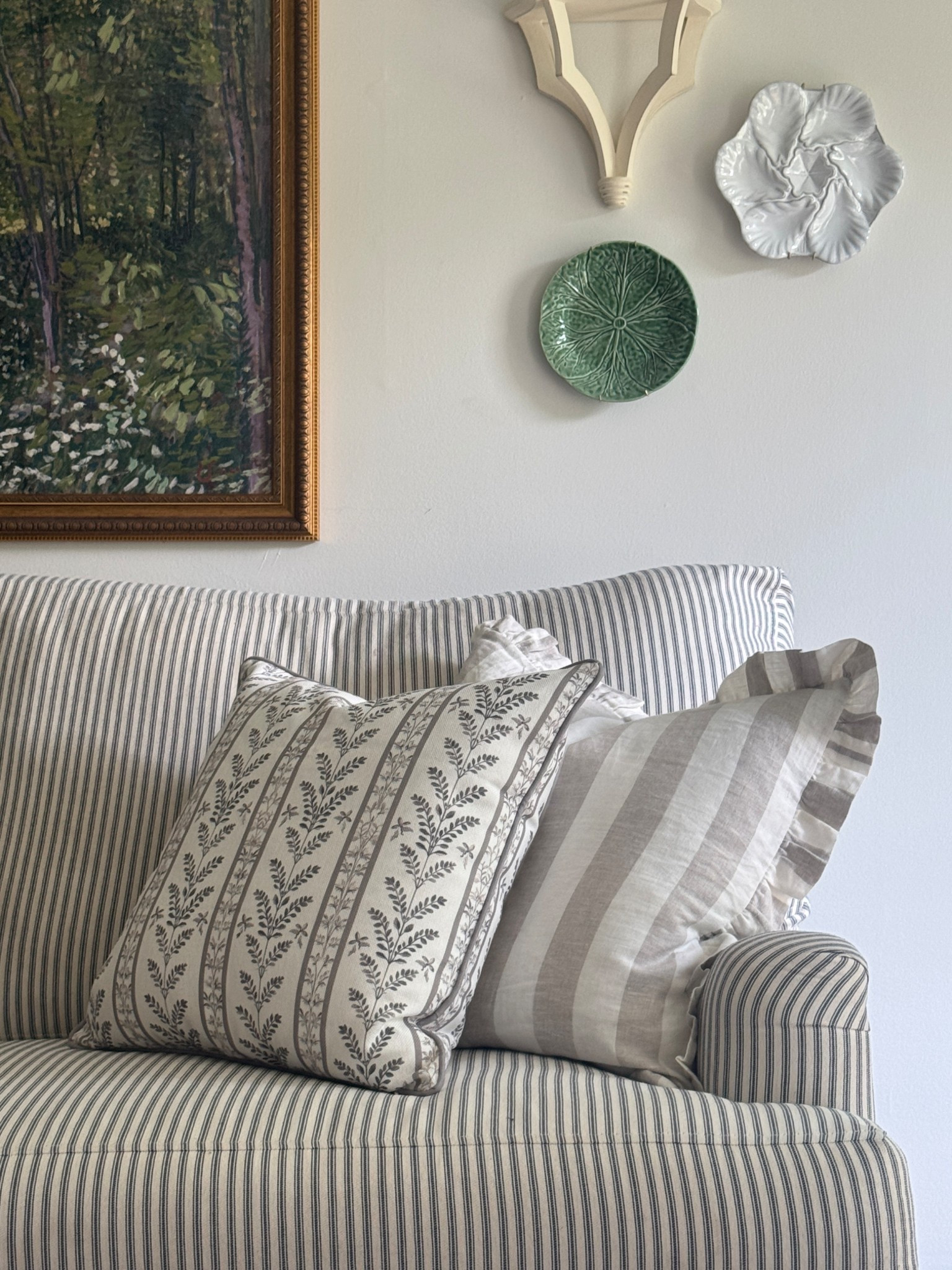 Neutral pillows, ruffle pillows, grandmillennial, cottage, Nancy meuers 

#LTKHome