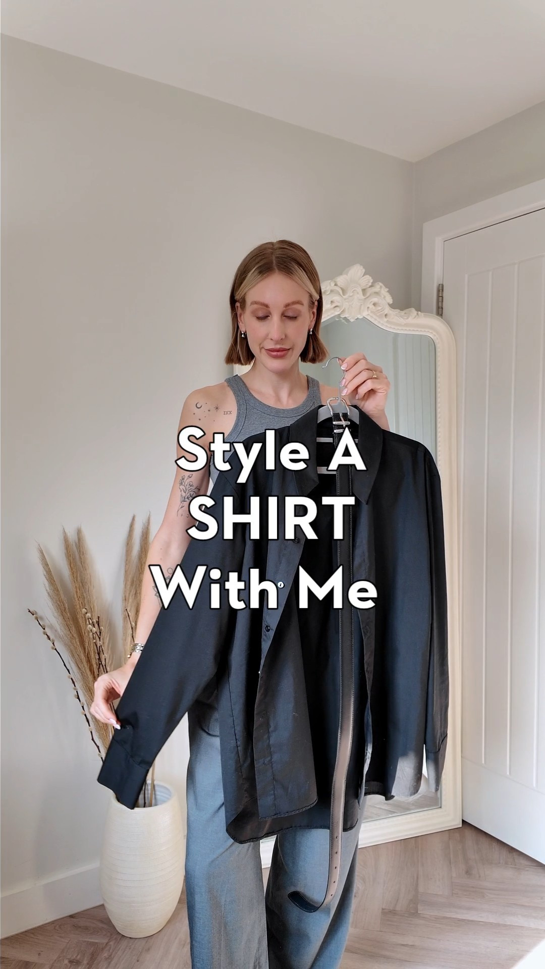 Smart casual outfit styling a short - grey trousers - ballet flats - work outfit (without the baseball cap) - style tips ✨ 

#LTKworkwear #LTKshoecrush #LTKstyletip