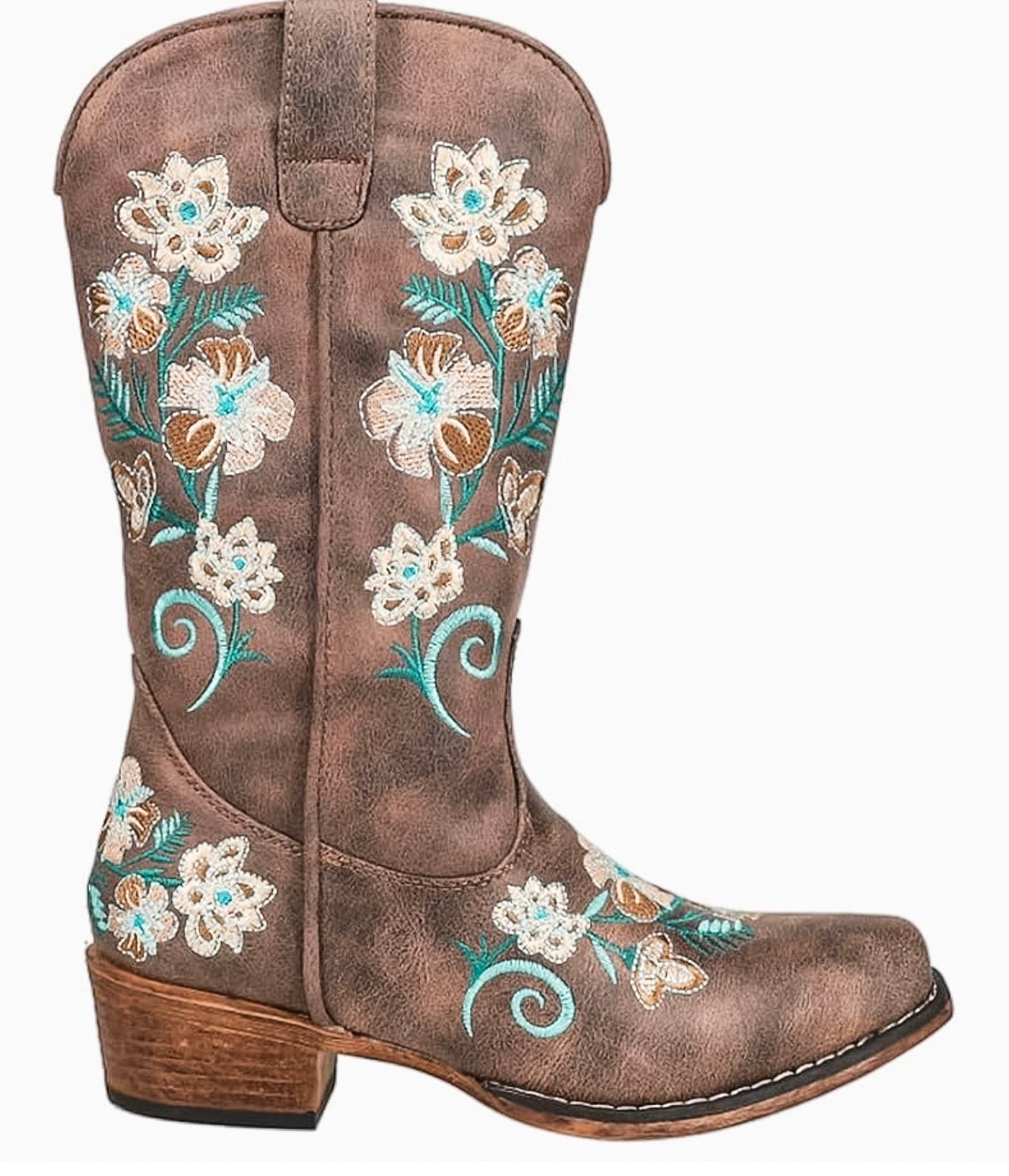 These boots are perfect for summer time festivals! Perfect with your favorite dress! 

Boots//embroidered boots// cowboy boots 