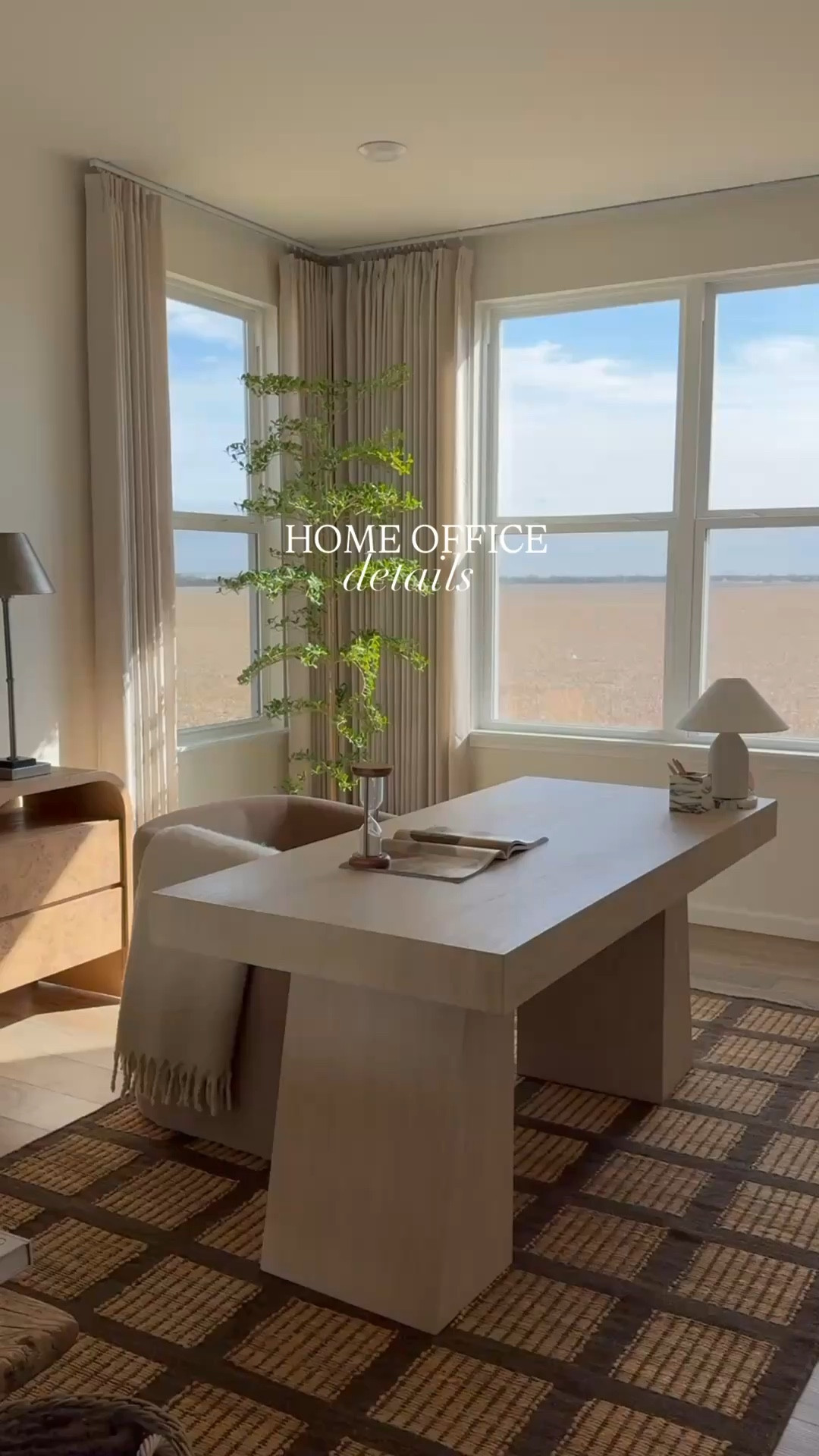 My creativity space that is inviting & full of warmth💫  #officegoals 

#LTKdayinmylife #LTKHome #LTKmorningroutine