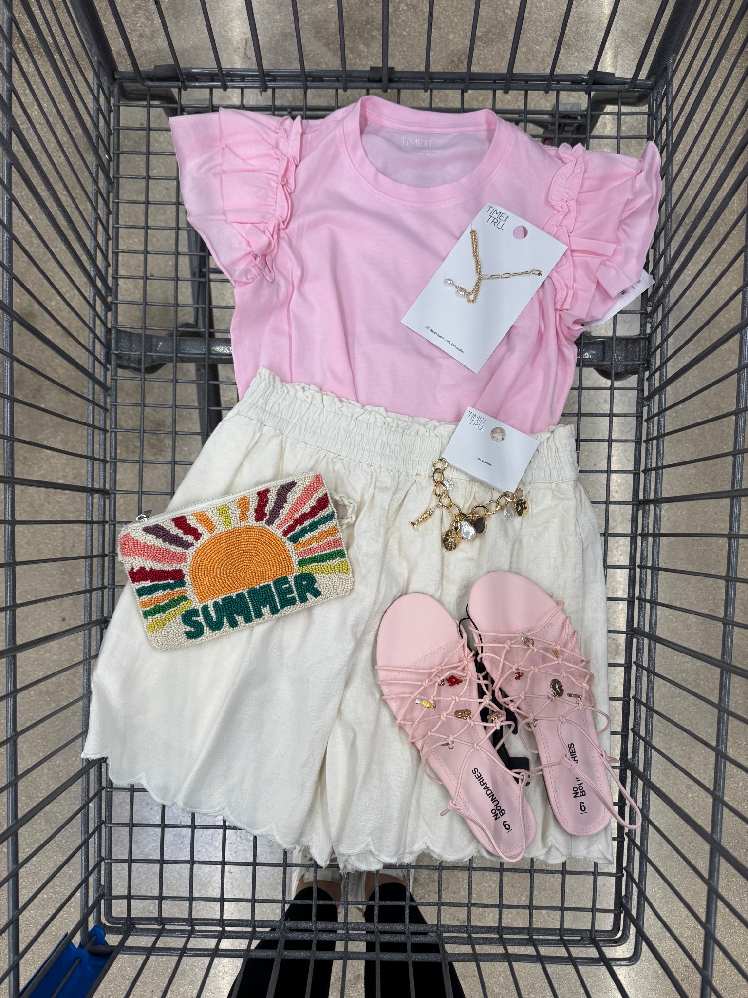 Walmart outfit idea 💕



#LTKgrwm #LTKootd #LTKmomlife
