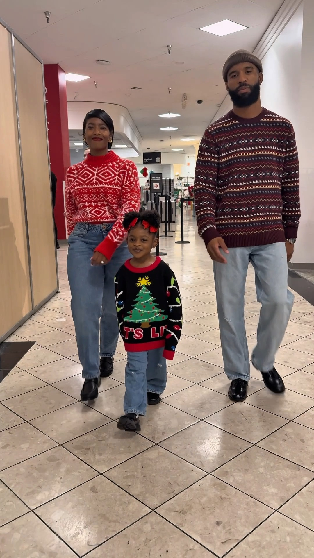 JCPenny ugly sweater photoshoot with my family. 
Happy Holidays, Everyone! ❤️



#LTKMidsize #LTKootd #LTKHoliday