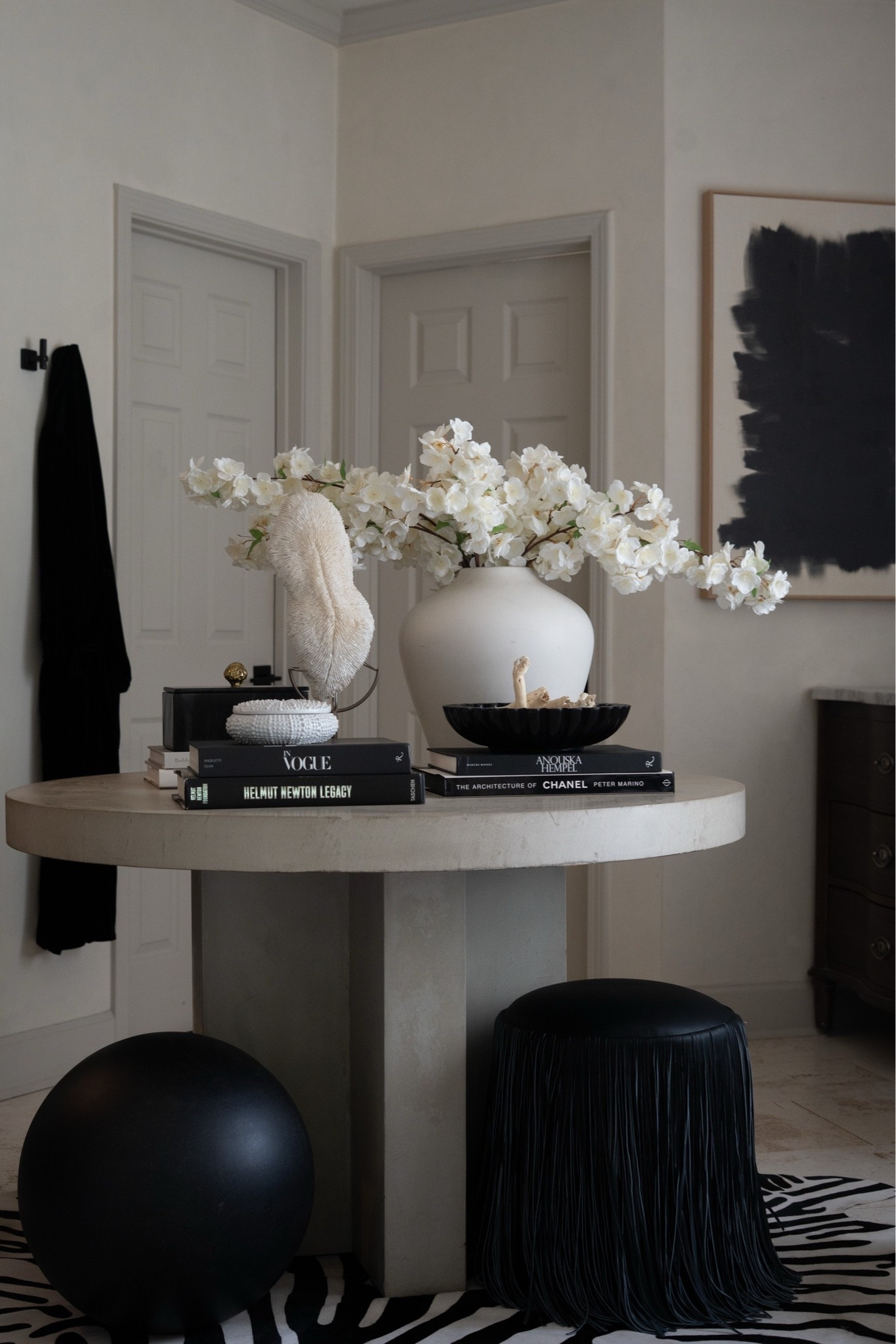 I’m obsessed with this space and love seeing this first thing every morning! Everyone deserves to wake up to beauty every morning!

#LTKmorningroutine #LTKHome #LTKdayinmylife