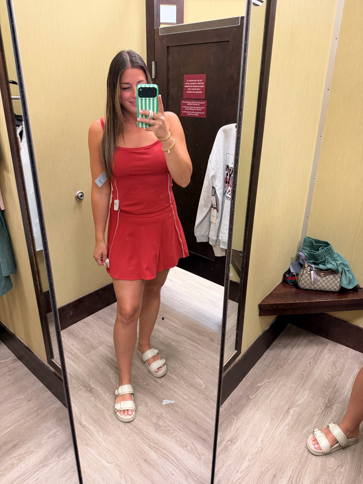 Kohls activewear on sale now! Looks like Abercrombie for a fraction of the price

#LTKActive #LTKSaleAlert #LTKfitnessgoals