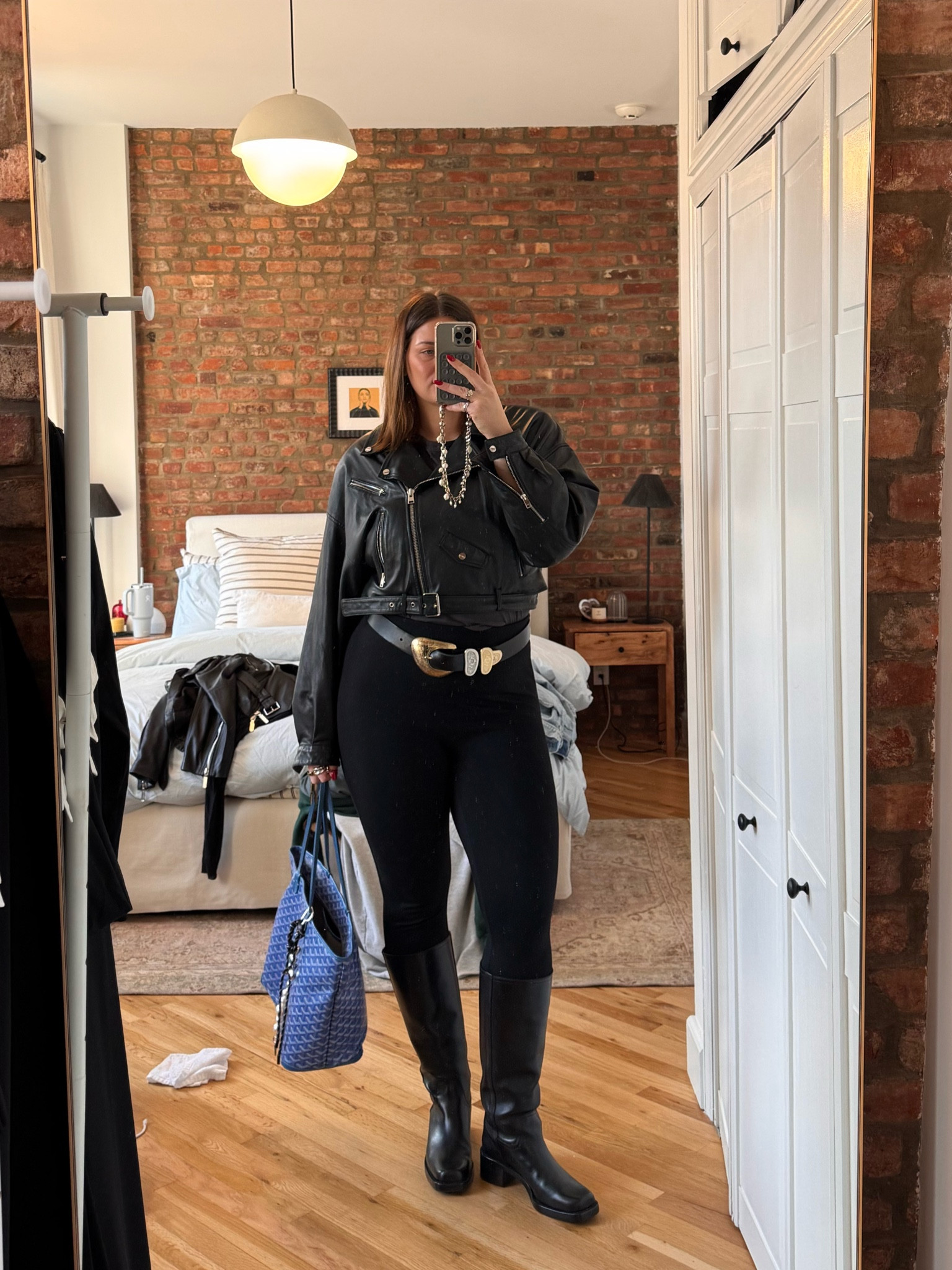 Ootd🖤

#LTKShoeCrush #LTKMidsize #LTKStyleTip