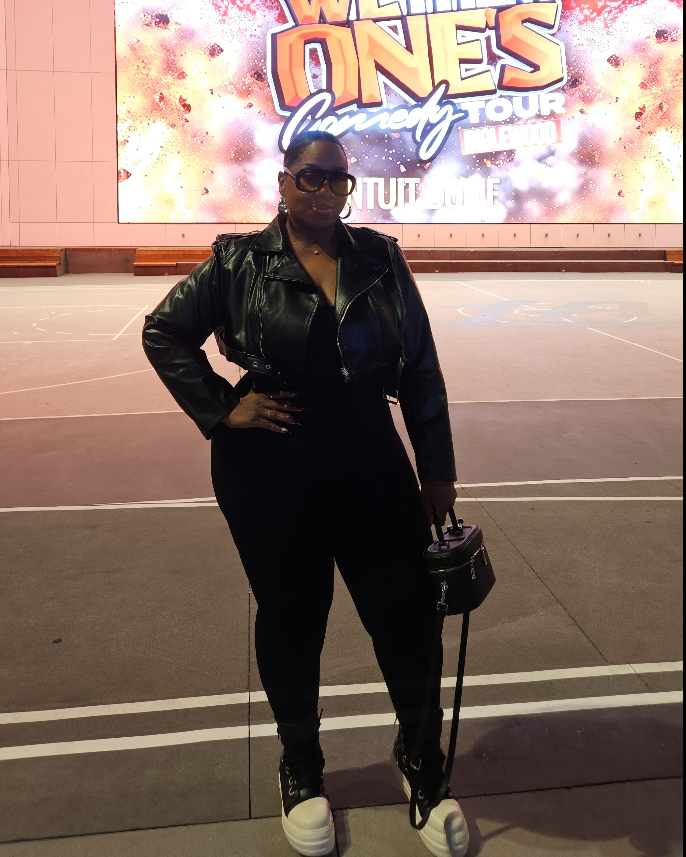 Comedy show ootd 

#LTKPlusSize #LTKootd #LTKMidsize