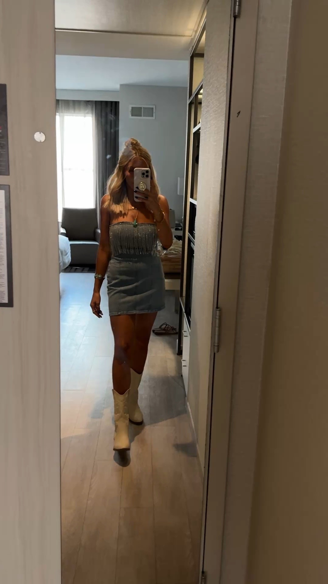 What I wore to Morgan Wallen last night! got sooo many compliments on this dress and it was actually comfortable to wear! 

Country concert outfit idea western outfits concert outfits