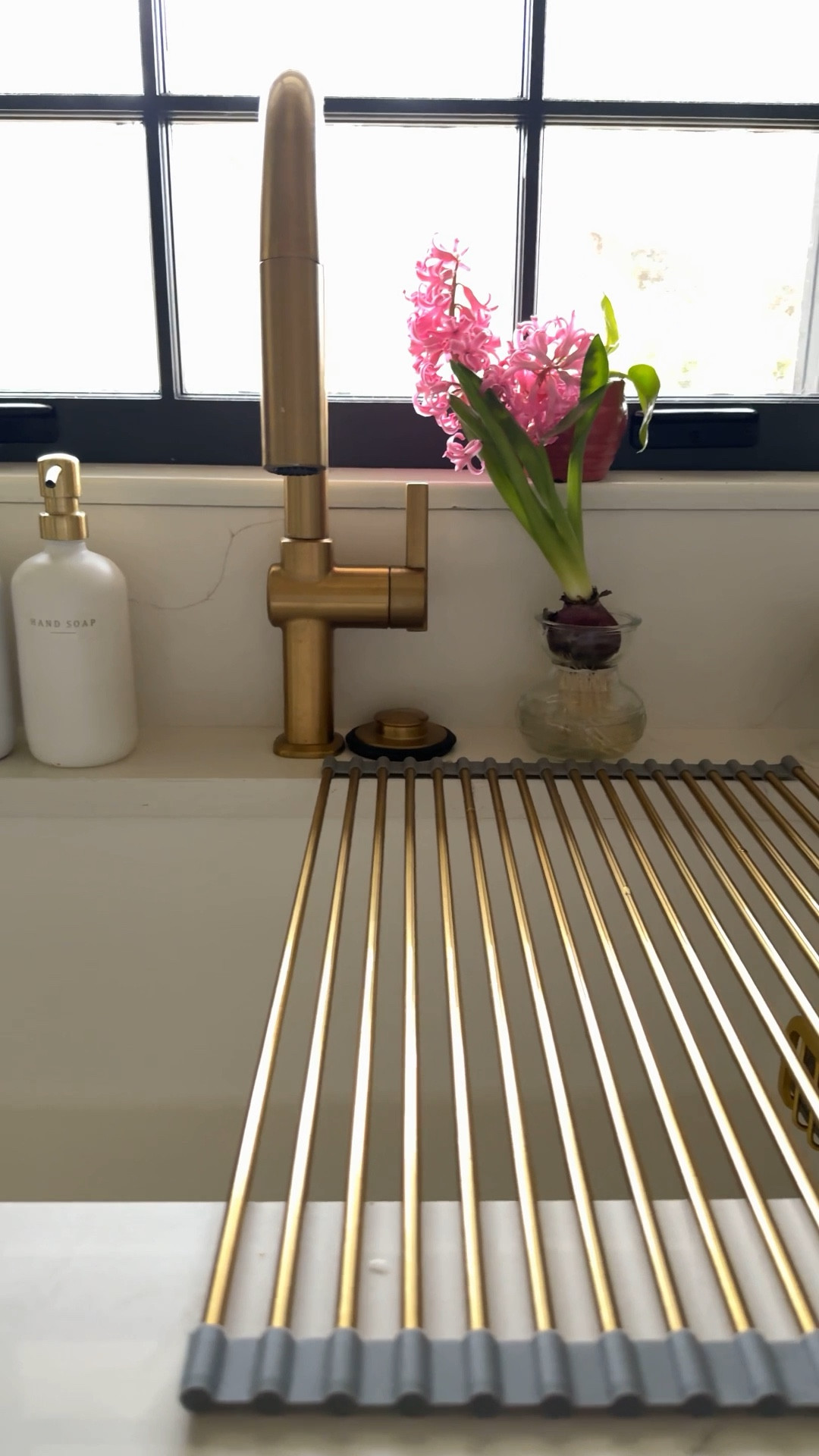 My favorite kitchen sink must haves from Amazon 🖤

#LTKmomlife #LTKMothersDay #LTKHome