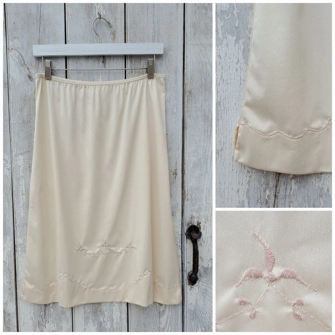 She's A Peach 1970s Embroidered Slip/skirt Medium - Etsy Canada | Etsy (US)