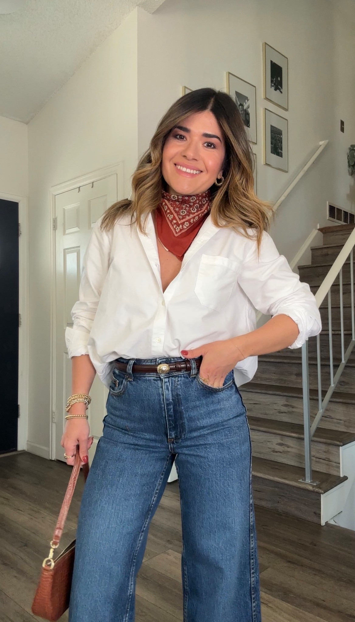 Feeling so chic in these Sézane pieces!
Shirt size xs
Jeans size 34


#LTKootd #LTKWorkwear #LTKmomlife