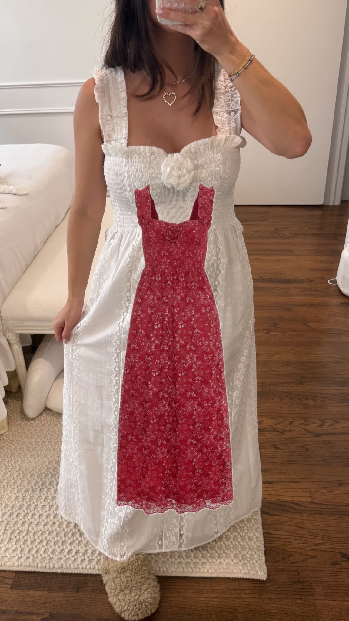 Newborn photos dress in burgundy!❣️

Size xs 