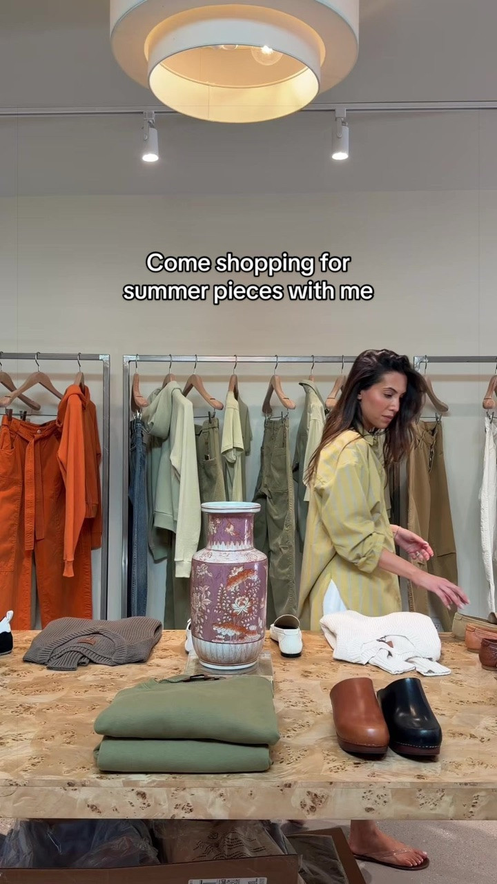 The leather pouch comes in multiple colors, too!! #shopping #summershopping #sandals #interiors #shopwithme

#LTKdayinmylife #LTKgrwm #LTKootd