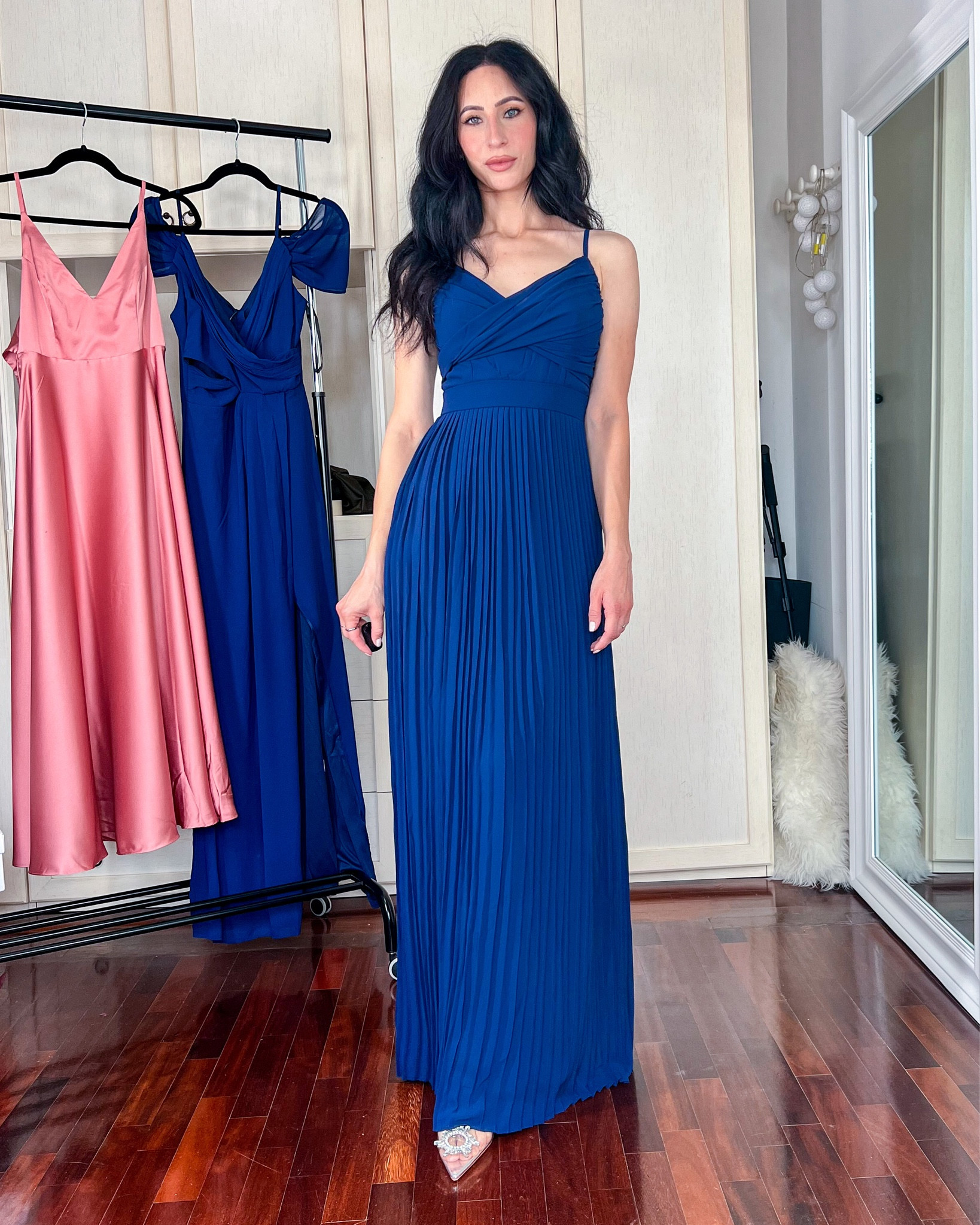 Indosso una EU 36.

Abito da cerimonia blu. Abito da matrimonio. Abito da damigella. Abito da invitata matrimonio. Vestito da damigella. Vestito cerimonia. Vestito blu.

#LTKeurope