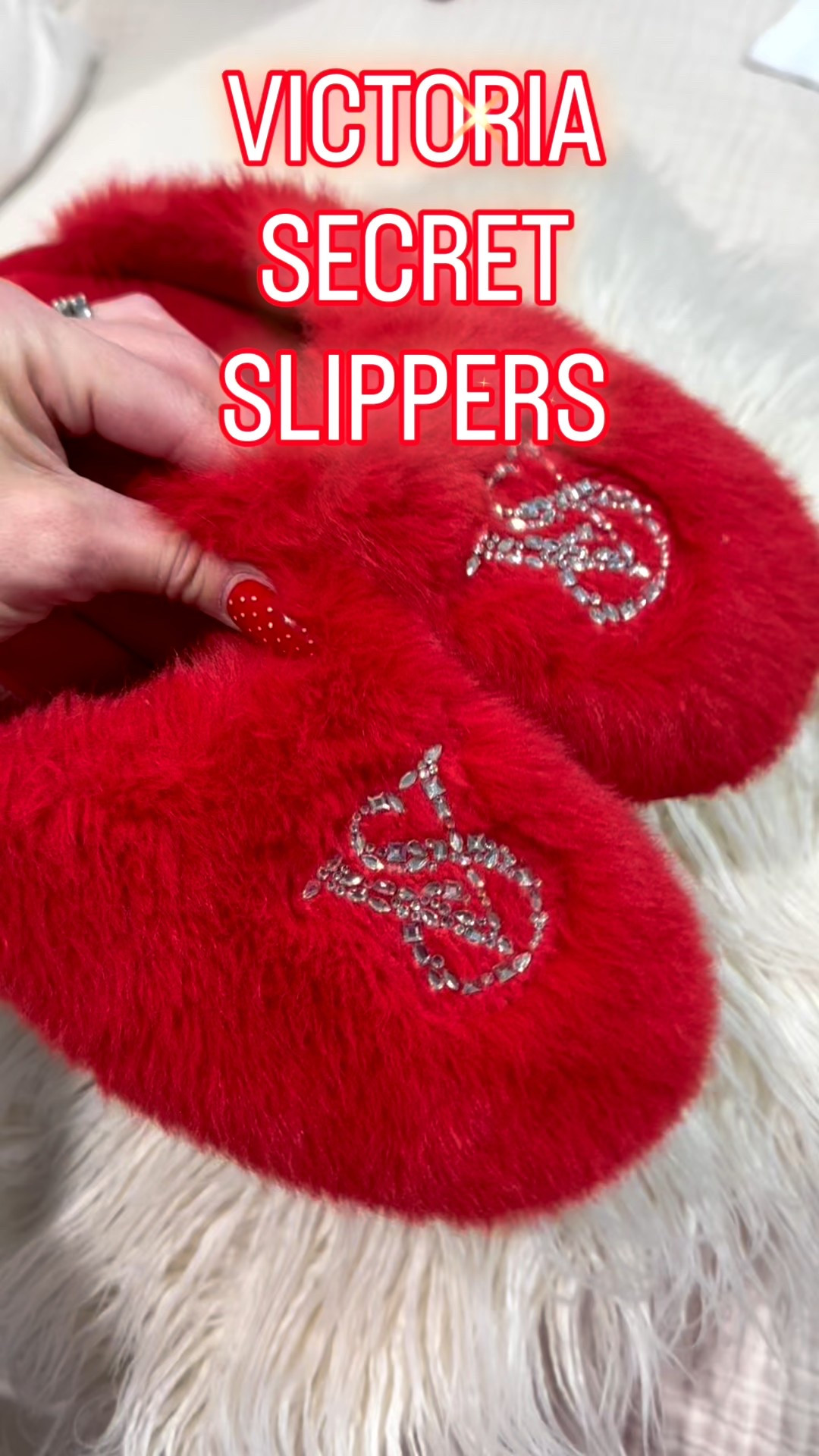 💋VICTORIA SECRET ✨slippers perfect for ❤️ Valentine’s Day ❤️
Cozy, cute, and made for staying in 💋

#LTKSeasonal #LTKGiftGuide #LTKmorningroutine