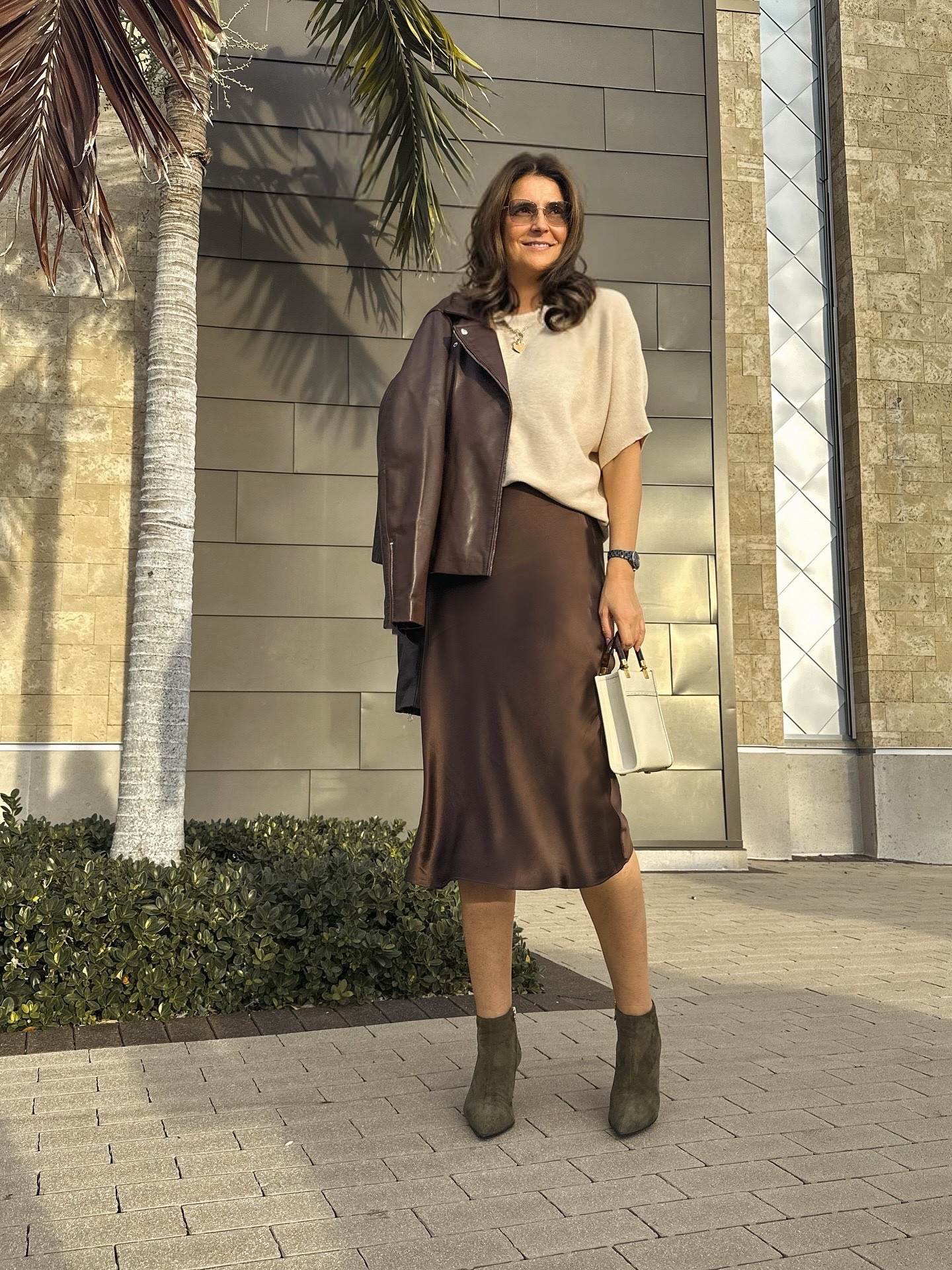 Falling for timeless pieces 🤎🍂

#LTKHalloween #LTKWorkwear #LTKSeasonal