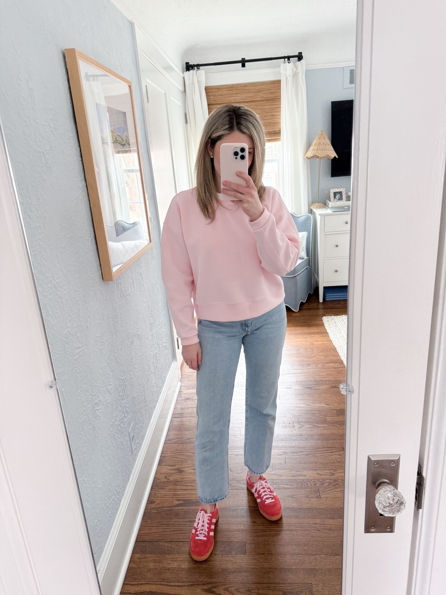 Comfy sweatshirt and sneakers today 

#LTKootd #LTKOver40