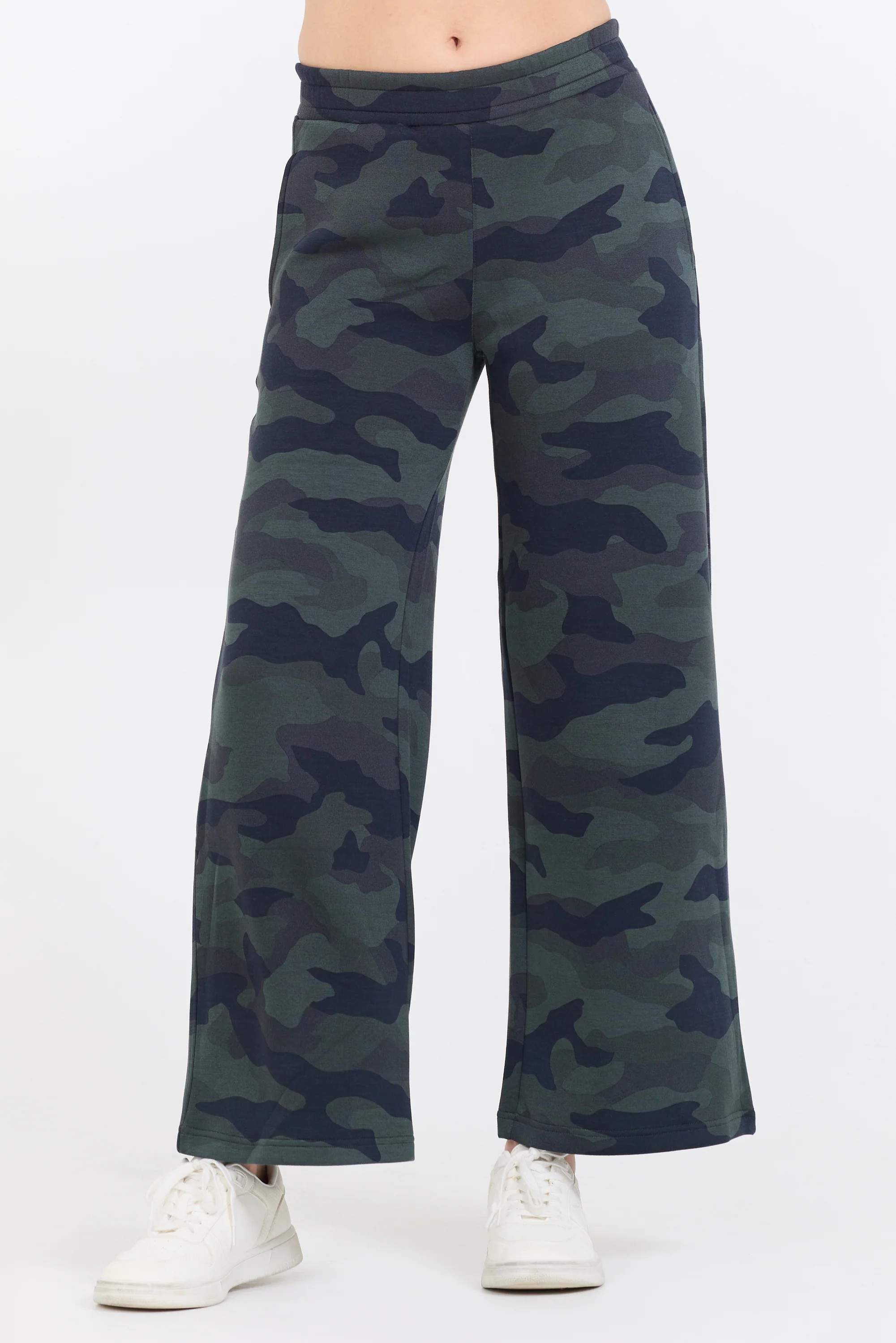 Onyx Camo Printed Cloud Fleece Flare Pant | Vintage Havana
