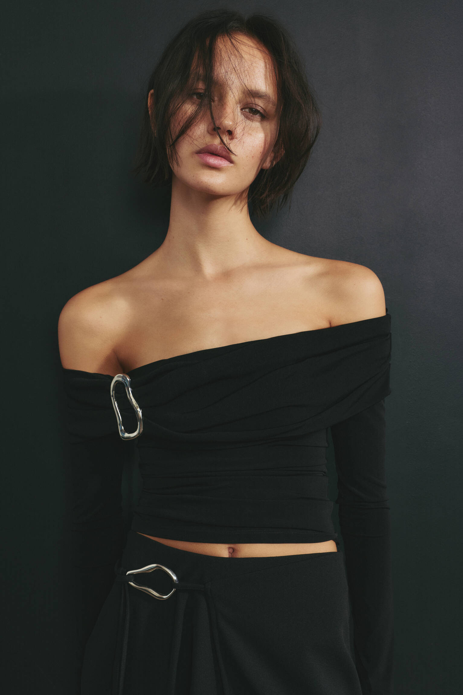 Top Carmen mit Schnalle - PULL&BEAR | PULL and BEAR DE