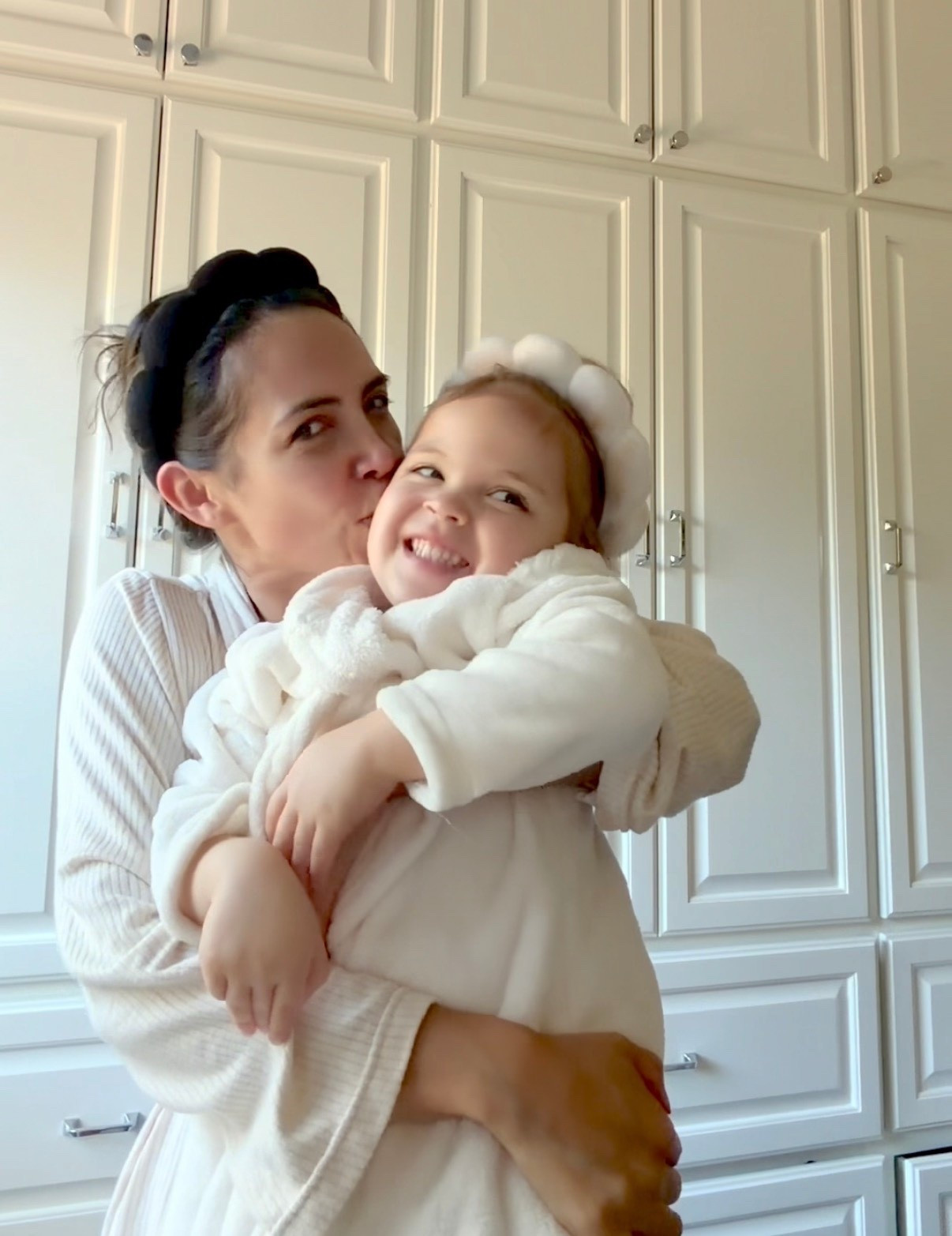 Robes 
Toddler robe 
Makeup headbands 
Amazon finds


#LTKmomlife #LTKGiftGuide #LTKKids