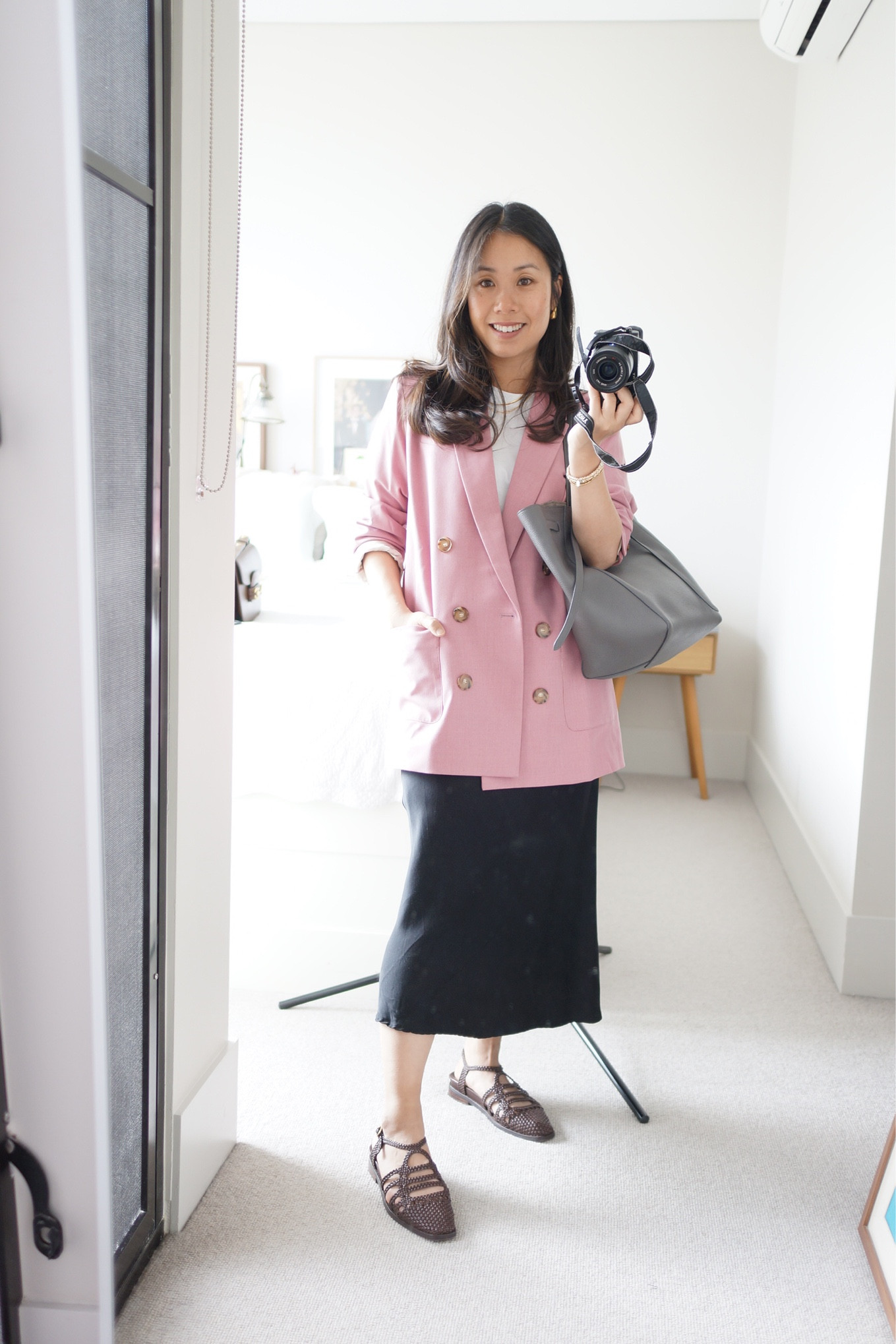 Size FR 36 / US 4 in the blazer, size S in the skirt 

#LTKVideo #LTKstyletip #LTKSeasonal