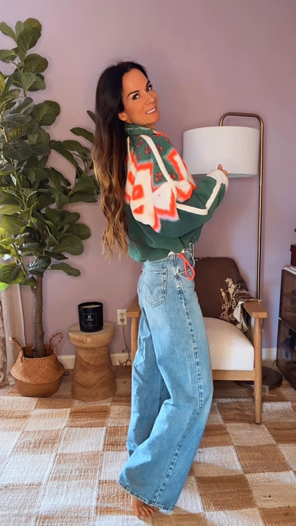 Getting ready for the day but make it cozy, casual, and still chic. This pullover has me feeling warm without trying too hard, and let’s talk about the best jeans on the planet for a second… because these Levi’s are IT. Straight-leg perfection, relaxed but flattering, and the adjustable waist?! Game. Changer. Comfortable enough for all-day wear, polished enough to leave the house feeling put together.

If it’s chilly where you are (or pretending to be chilly like Florida 😉), this is the vibe.

Wearing XS Fleece and 24 in denim 

#OOTD #FloridaCold #WinterUniform #LevisJeans #DenimObsessed #CasualChic #EverydayStyle #CozyButCool #StraightLegJeans #WardrobeStaples #NicoleColeeStyle #WhatIWore #LTKStyle #LTKDenim #LTKFinds #nicolecolee #fashionblogger #styleblogger #freepeople 



#LTKootd #LTKHoliday #LTKGiftGuide