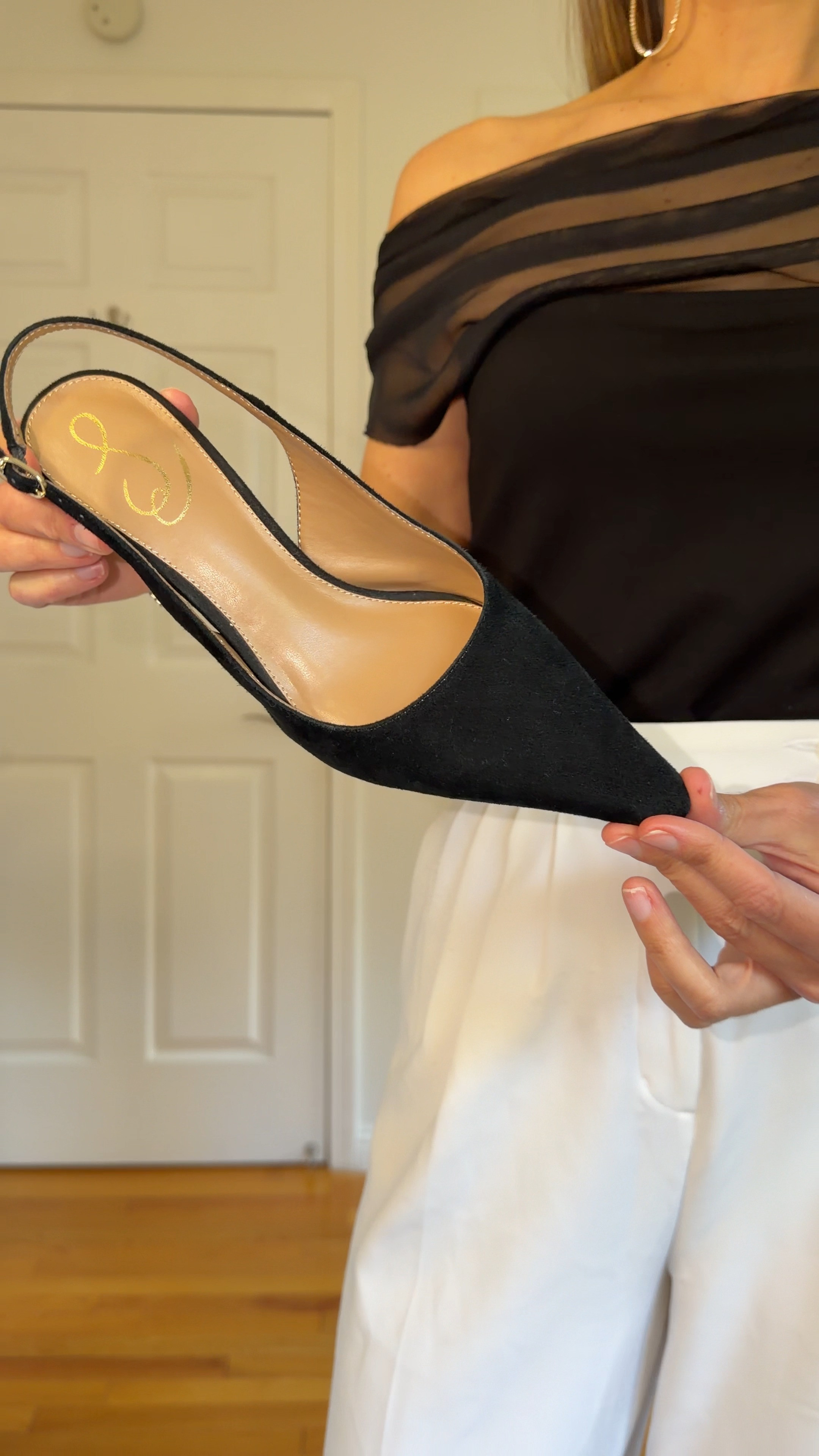 Black suede slingback pumps are true to size
Top is perfect for new years outfit - sz S - slightly big on me 
I’m 5’5” 122 lbs 
Bust 34b



#LTKgrwm #LTKootd #LTKSaleAlert