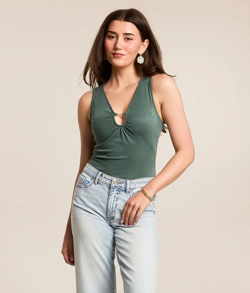 Keyhole Tank Top | Buckle