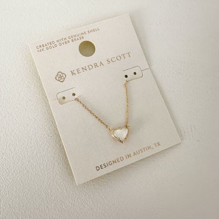 Kendra Scott Anna Pendant Necklace

