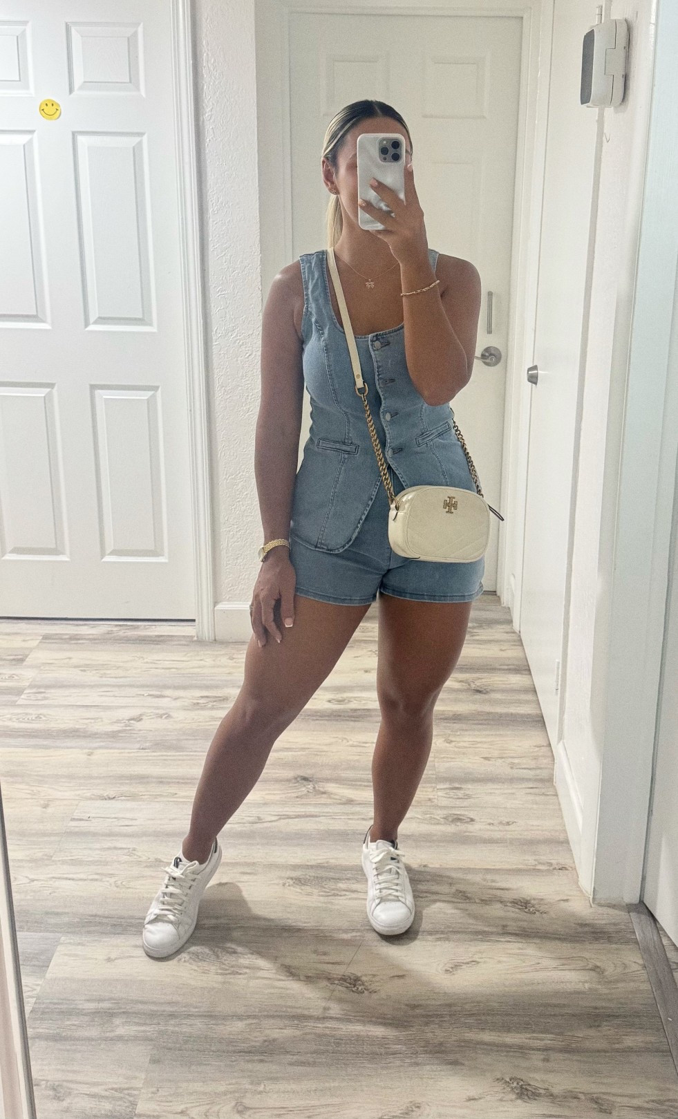 Denim set for a day ! 