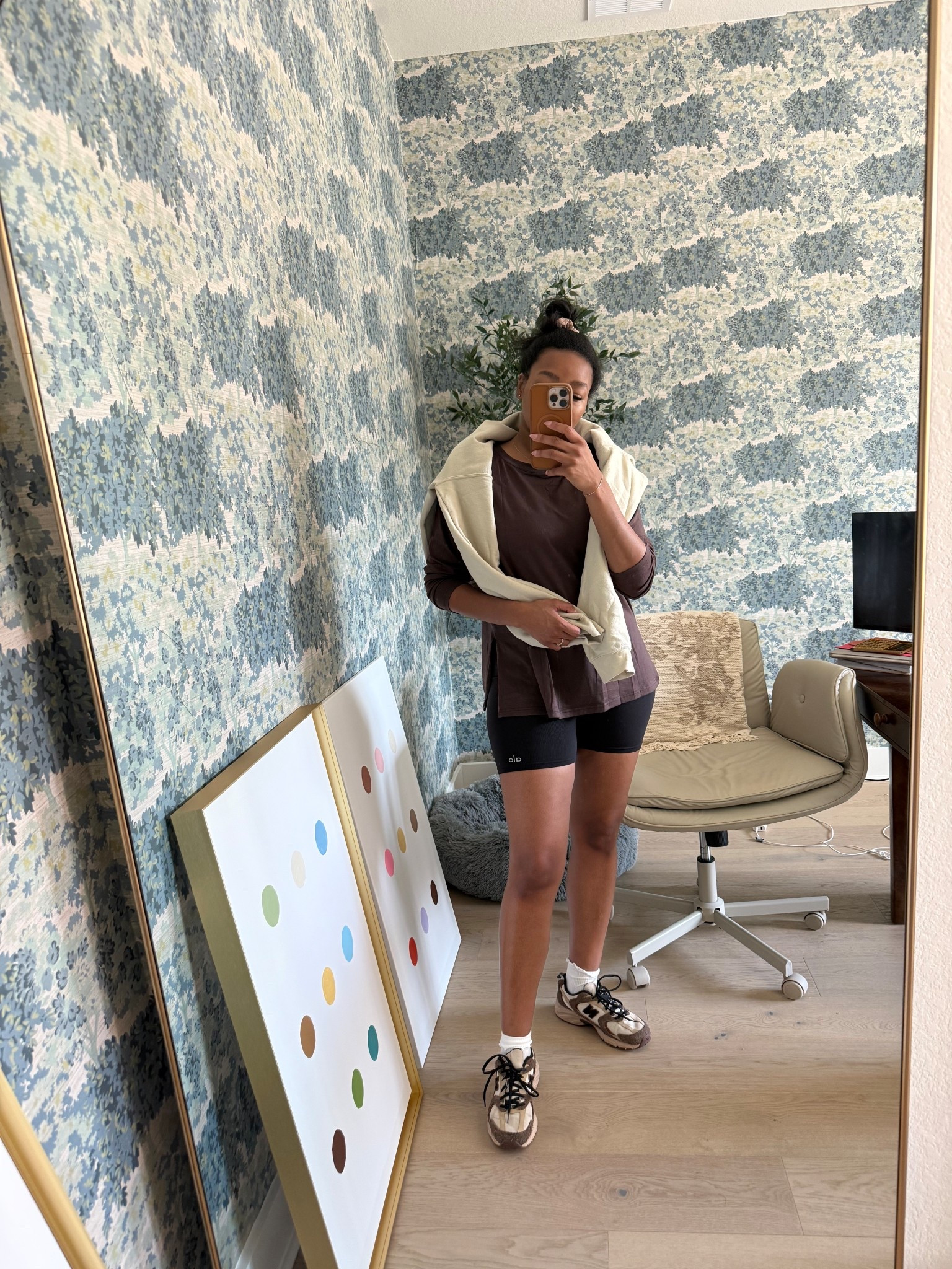 Just a busy mama on the go 🤎

#LTKhome #LTKActive