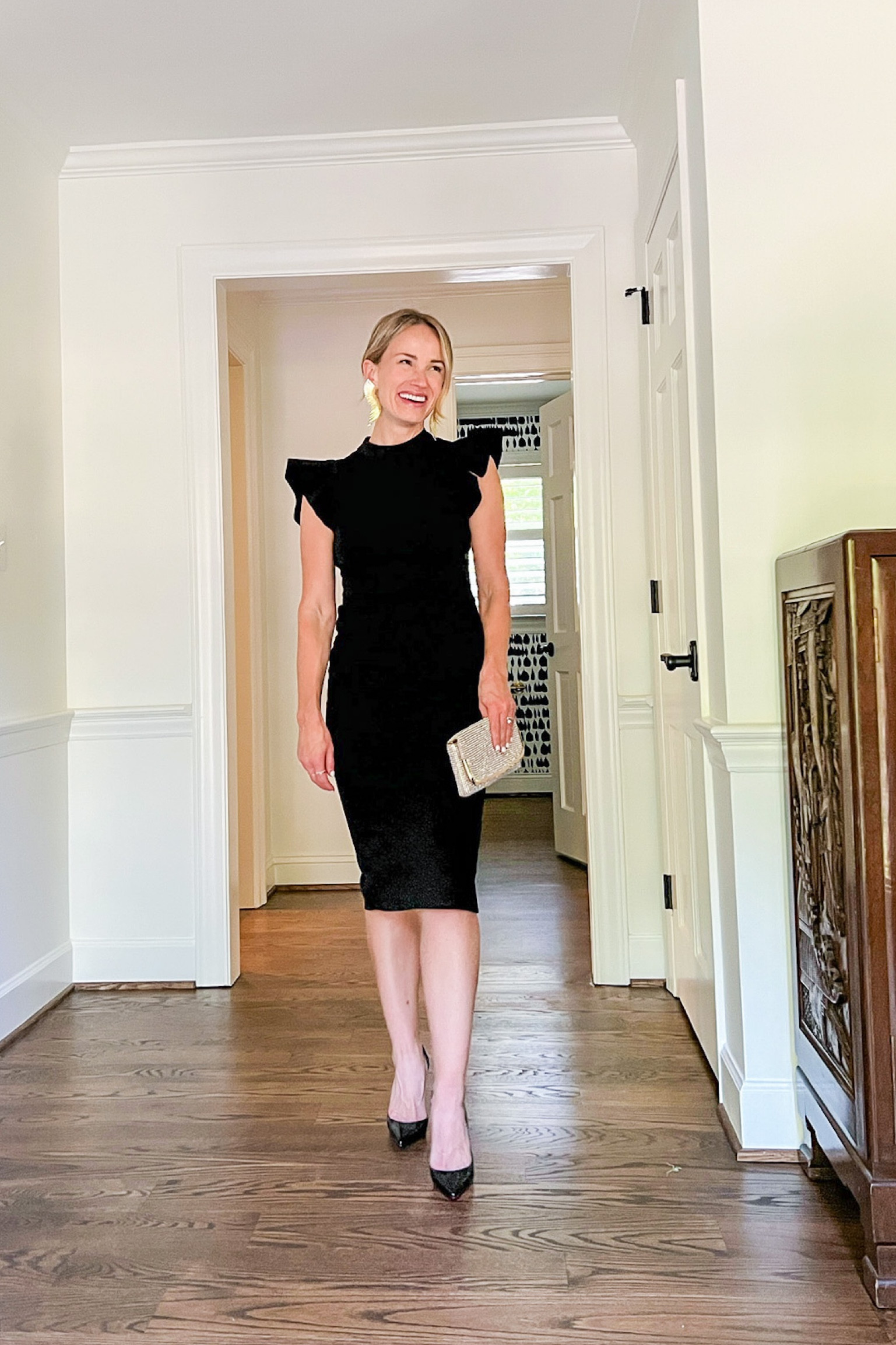 Black lulu‘s cocktail dress under $65! This one’s true to size, I’m wearing a size extra small. #blackcocktaildress #cocktailparty

#LTKHoliday #LTKunder100 #LTKSeasonal