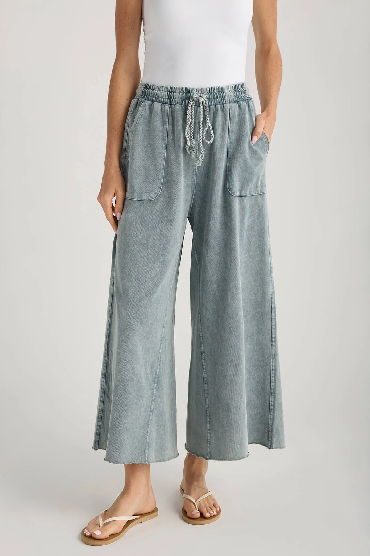 Easel Wide Leg Knit Pants | Social Threads
