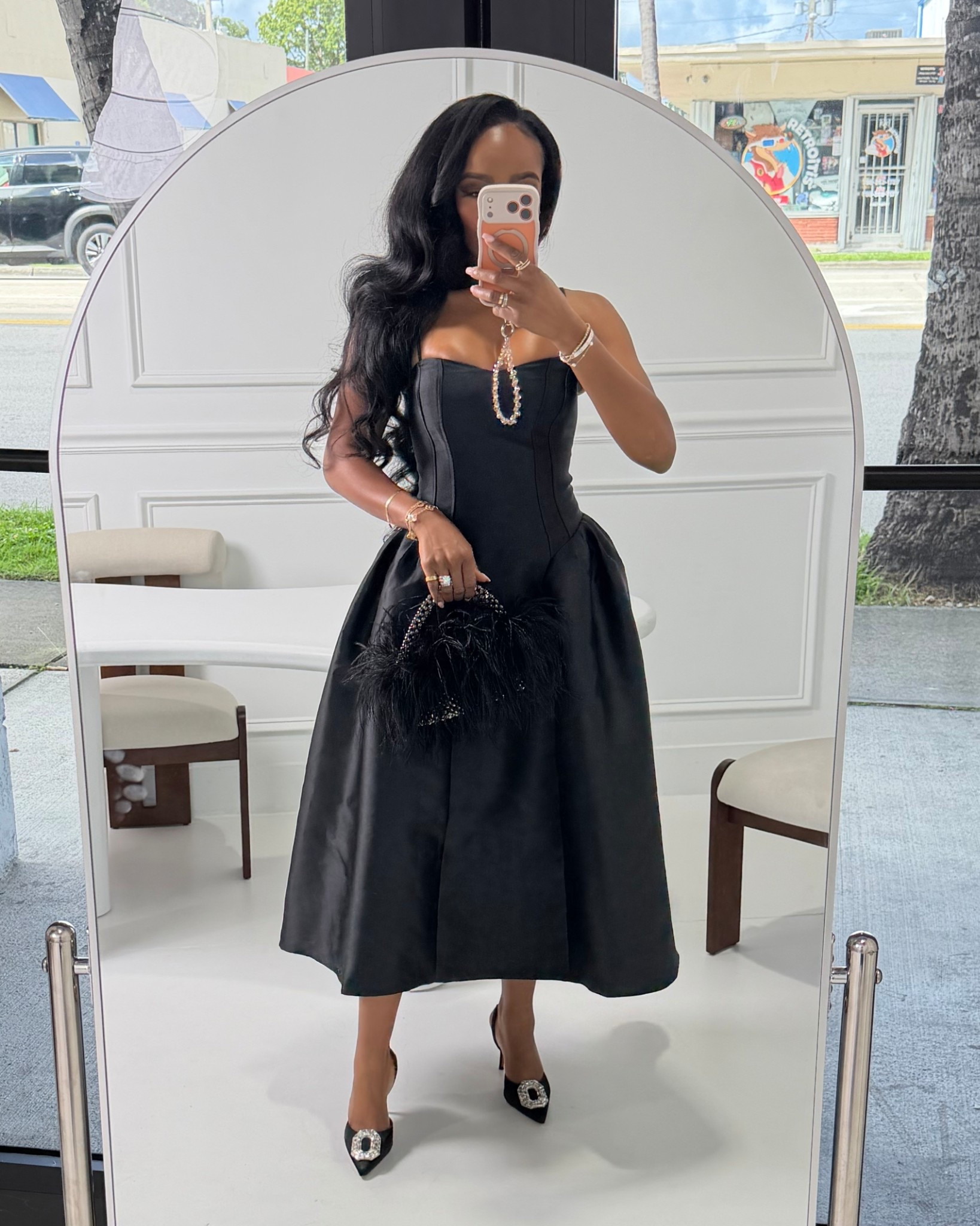 Holiday Dress 

Size 4
 I’m 5’4 | 140lbs | 36D -27 -40  IG & YT: kirasfashionfinds TT: kiraabboud 

#Outfitinspiration #fashionstyle #outfit #outfitideas #autumn #fallfashion #simpleoutfit #fall #momoutfit #casualoutfit #streetwear 
